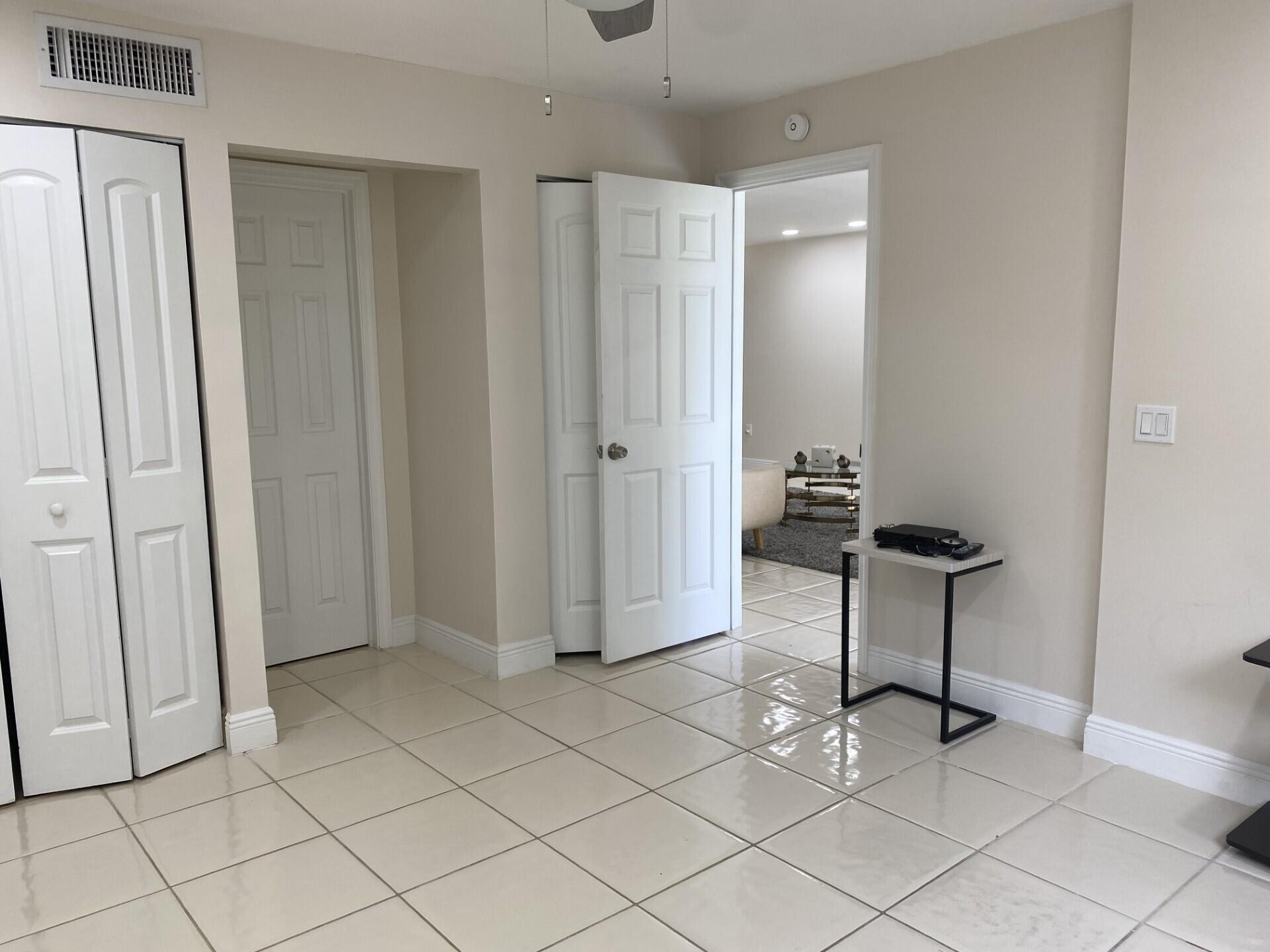 FOUNTAINS OF PALM BEACH CONDO 9 - Residential