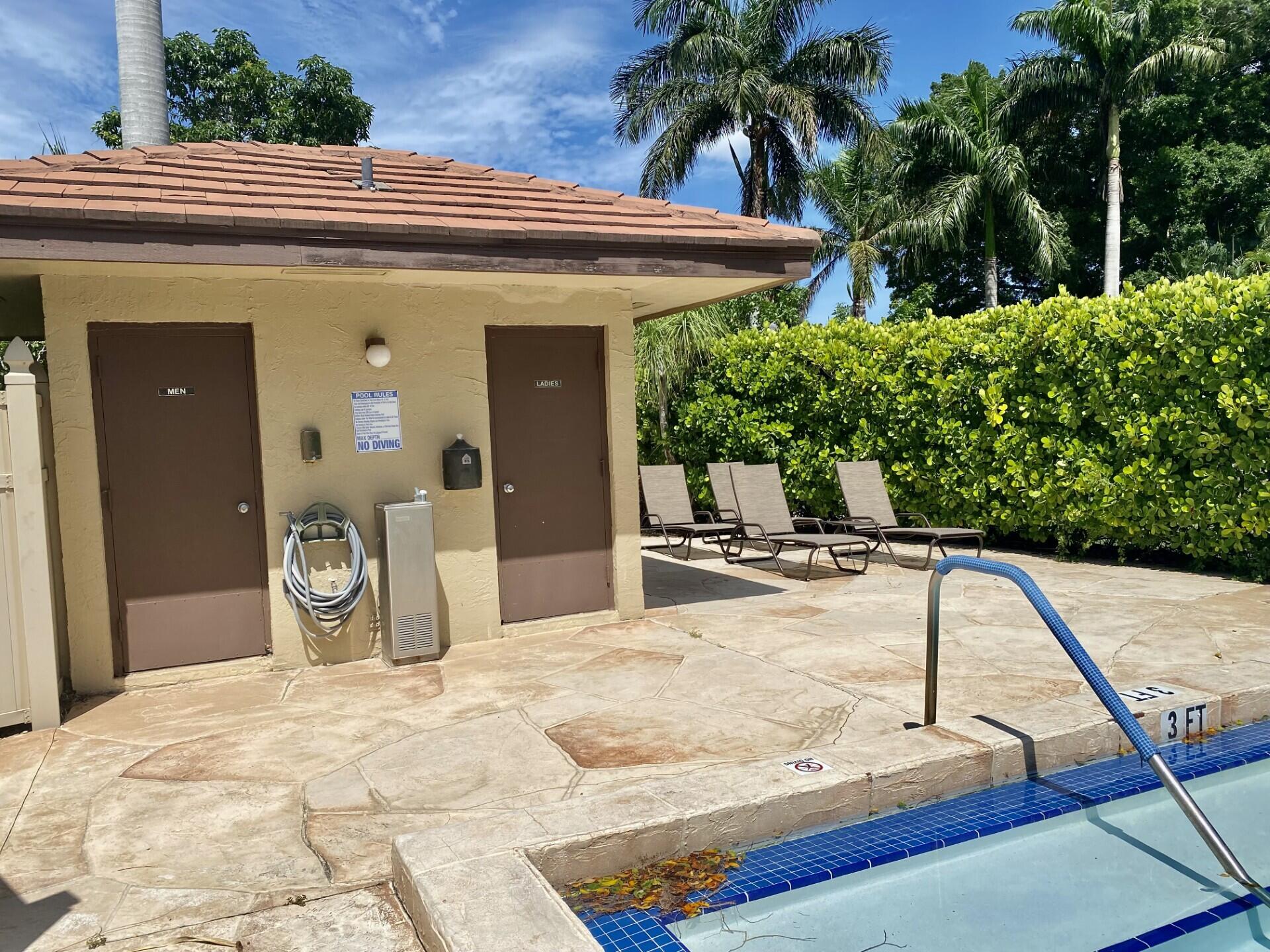 FOUNTAINS OF PALM BEACH CONDO 9 - Residential