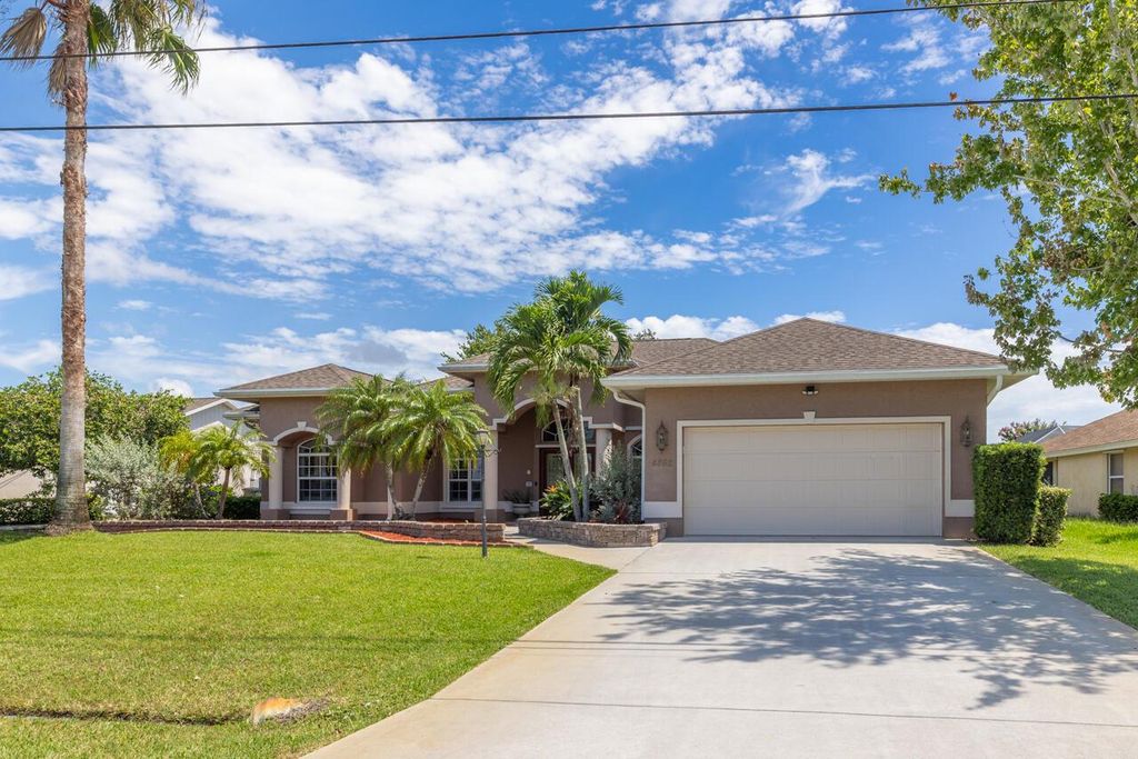 Photo of 4862 NW Irrington Terrace, Port Saint Lucie, FL 34983 (MLS # R11004572)