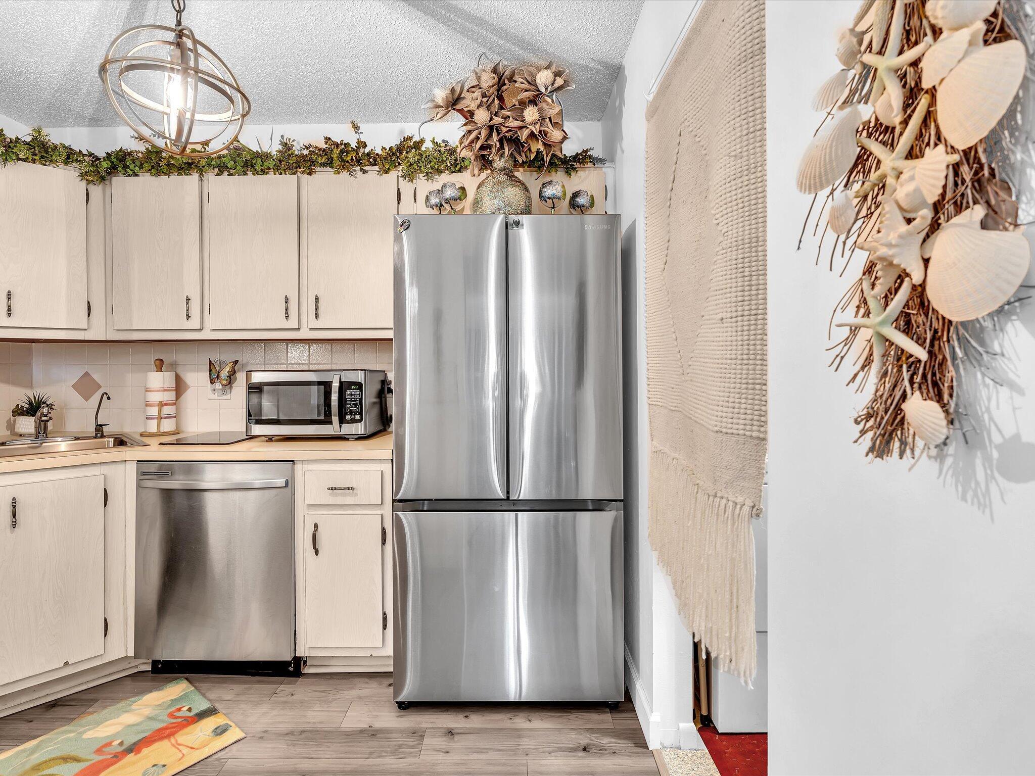 PINE RIDGE III CONDO - Residential