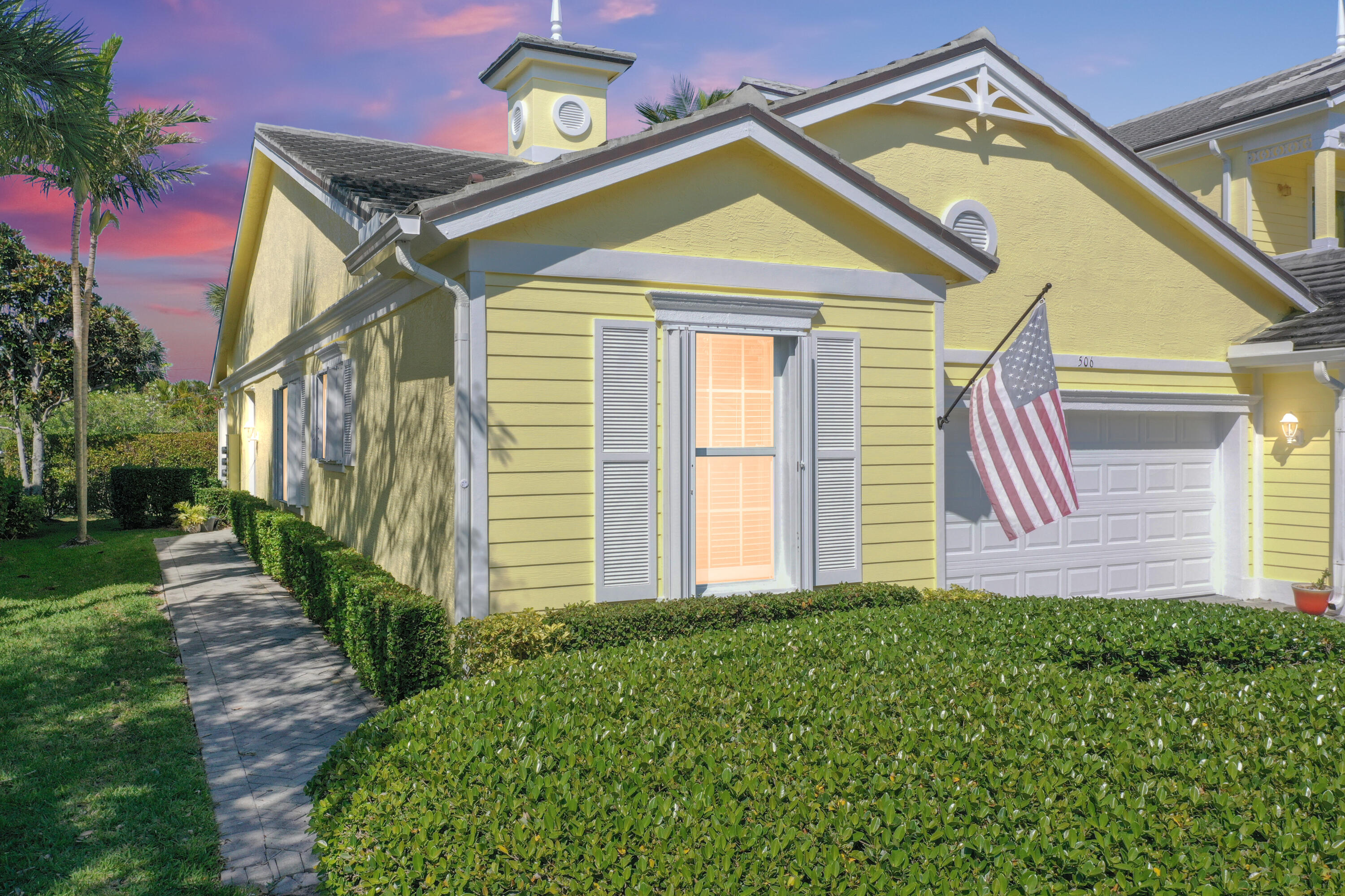 MARINER BAY - Residential