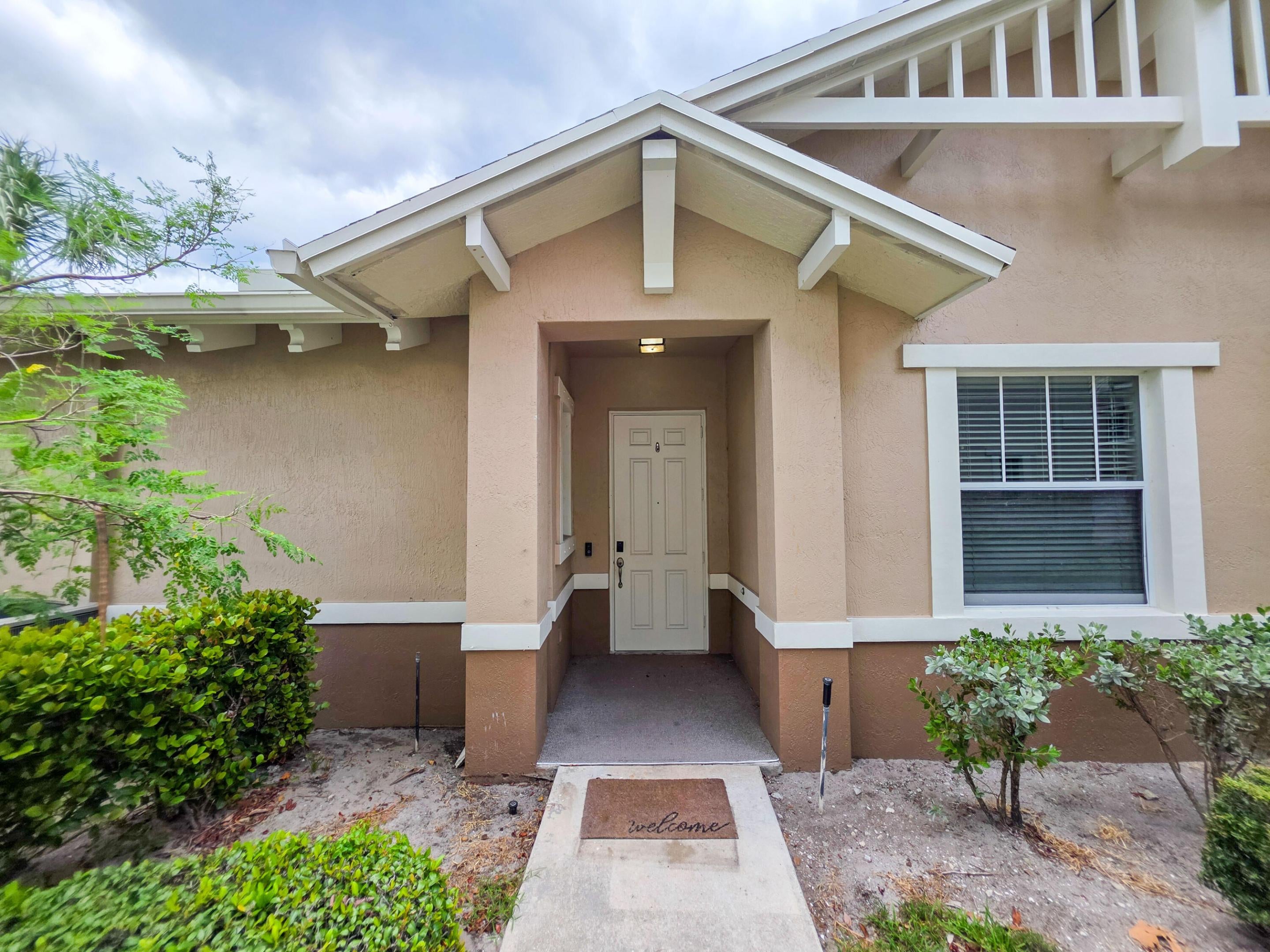 Properties 855 Marina Del Ray Lane 1