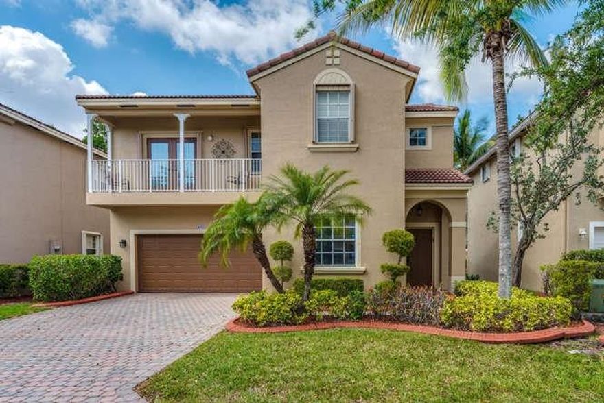 Fabulous Vizcaya with low HOA fees that include Gate/Cable/Alarm/Lawn/Pool/Tennis/Common Areas! Perfectly immaculate Florence model w/ over sized family room. One bedroom/ bath downstairs. Neutral tile/plush carpet/new kitchen counter/ dishwasher/ newer A/C. Accordion shutters throughout most of home. Close to shops & highway. "AS-IS" with right to inspect.