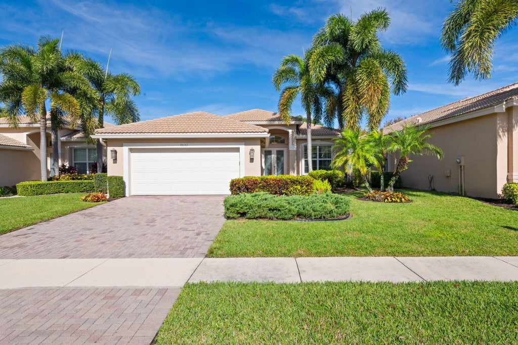 Photo of 9653 Sail Palm Court, Boynton Beach, FL 33473 (MLS # R11148117)
