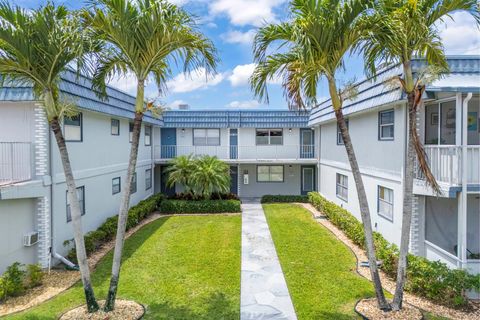 382 S Brittany H Delray Beach FL 33446