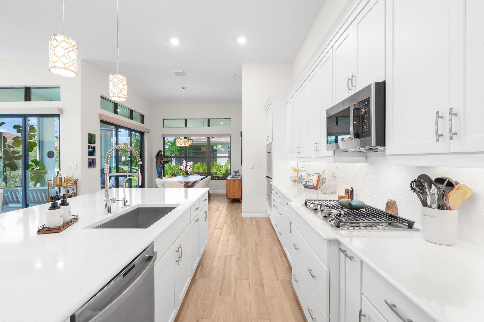 PARKLAND ROYALE - Residential