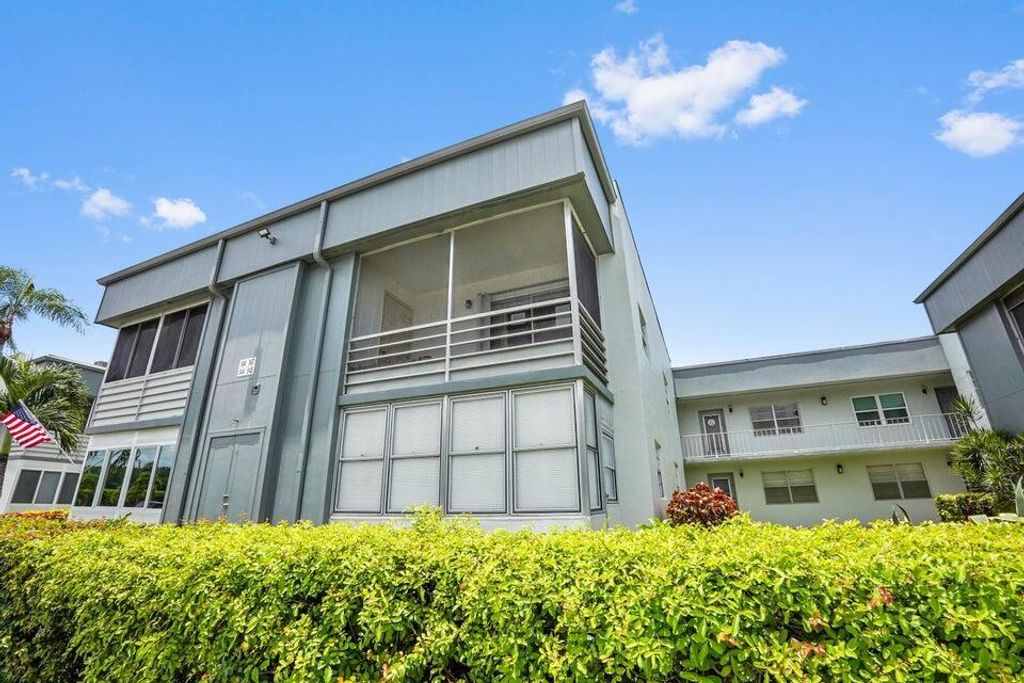 Photo of 567 Capri L, Delray Beach, FL 33484 (MLS # R11109424)