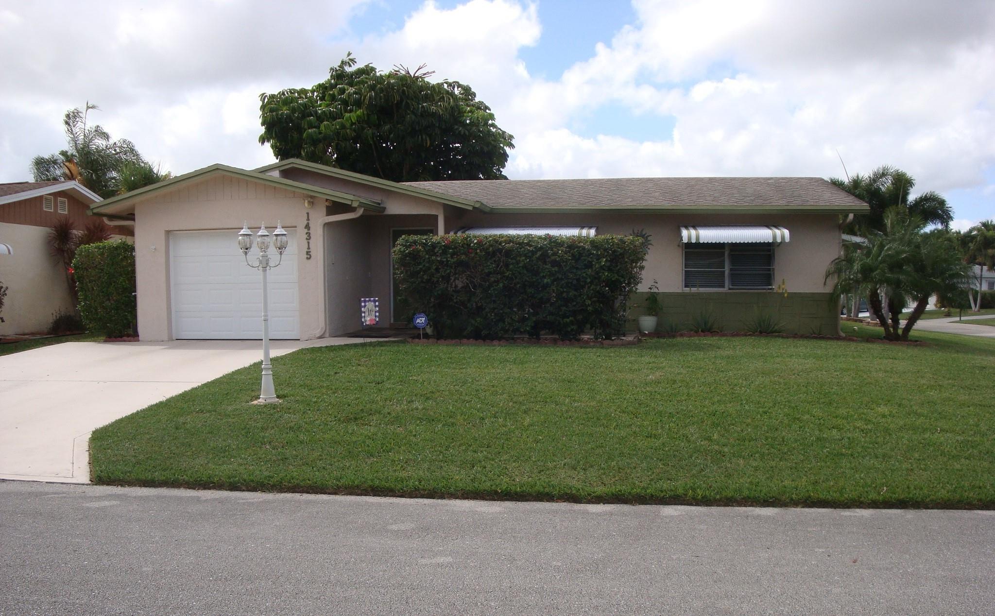 Delray Villas 01 - Residential