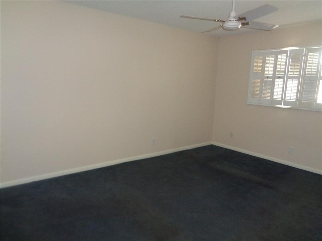 FALLS OF INVERRARY - Residential