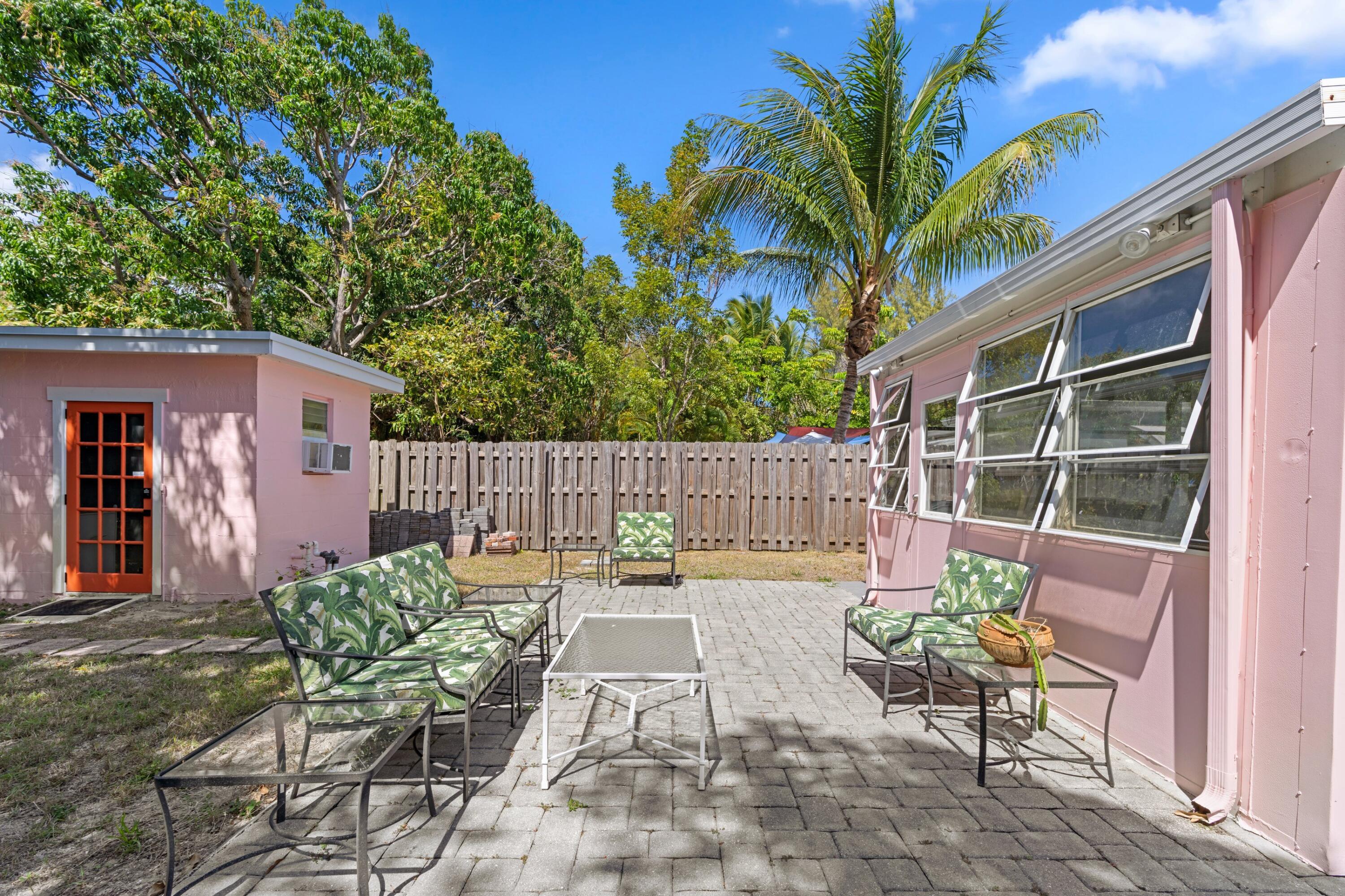 GALE LAKE WORTH 1 REAMNDED - Residential