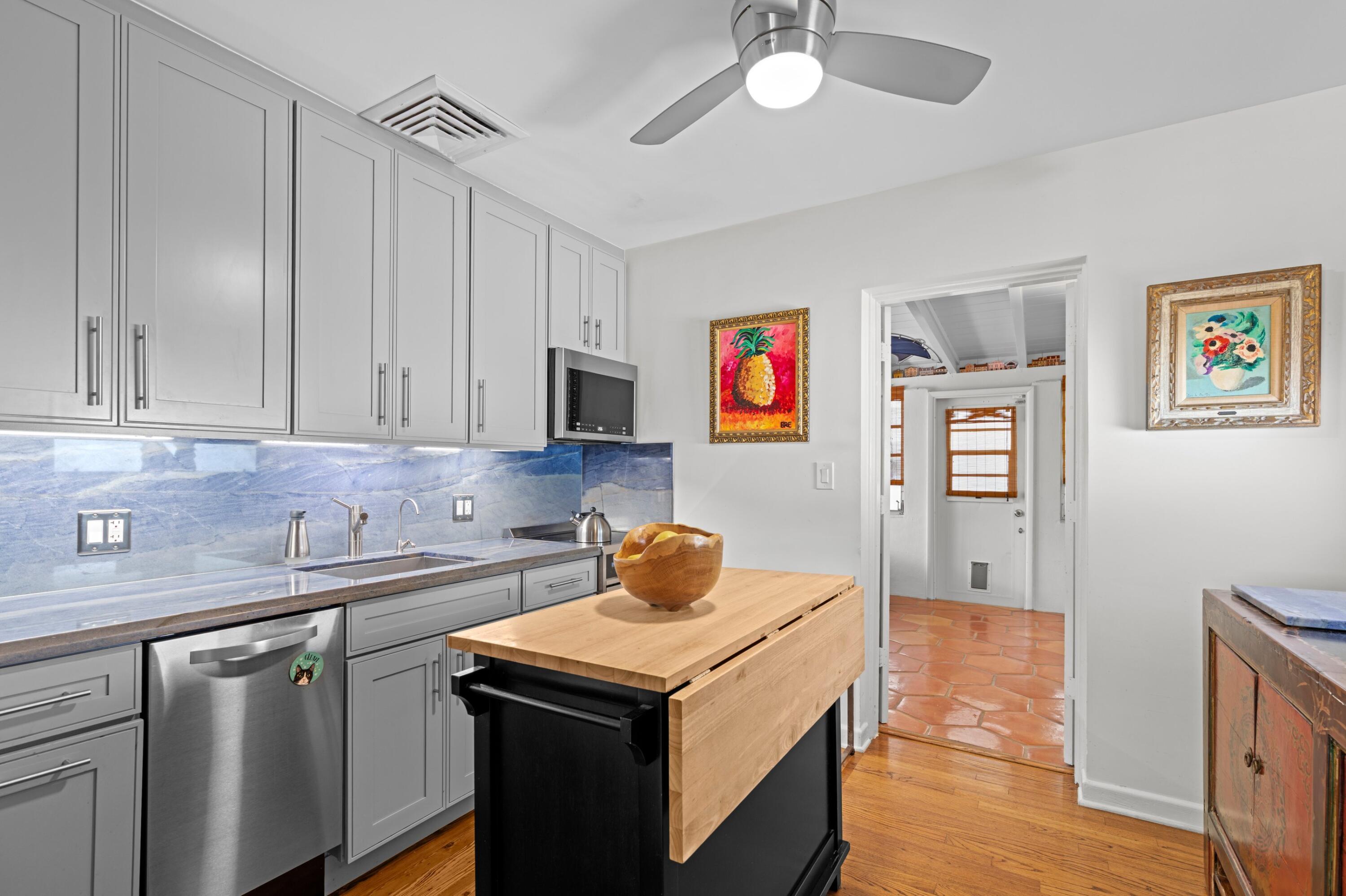 GALE LAKE WORTH 1 REAMNDED - Residential