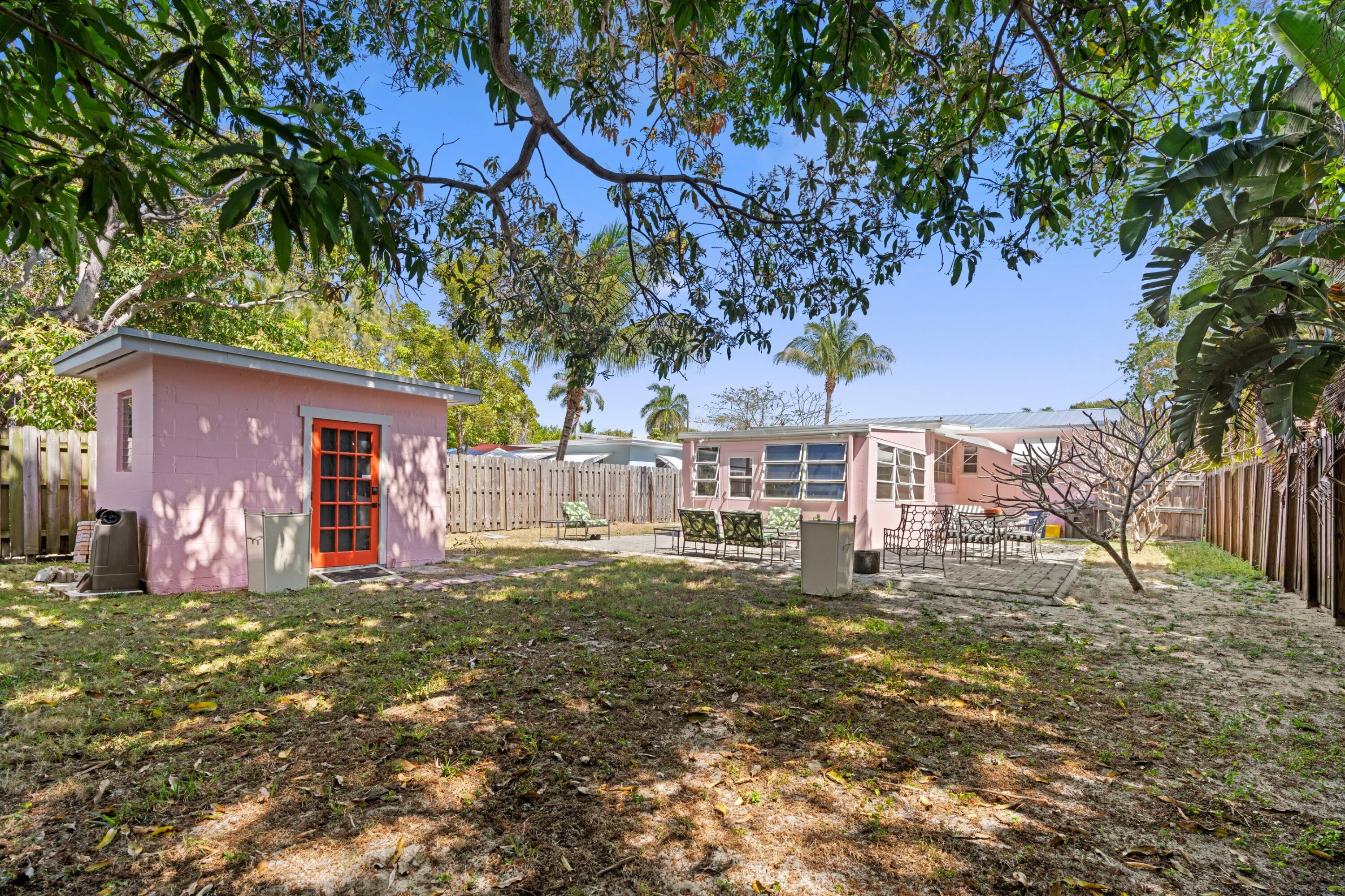 GALE LAKE WORTH 1 REAMNDED - Residential