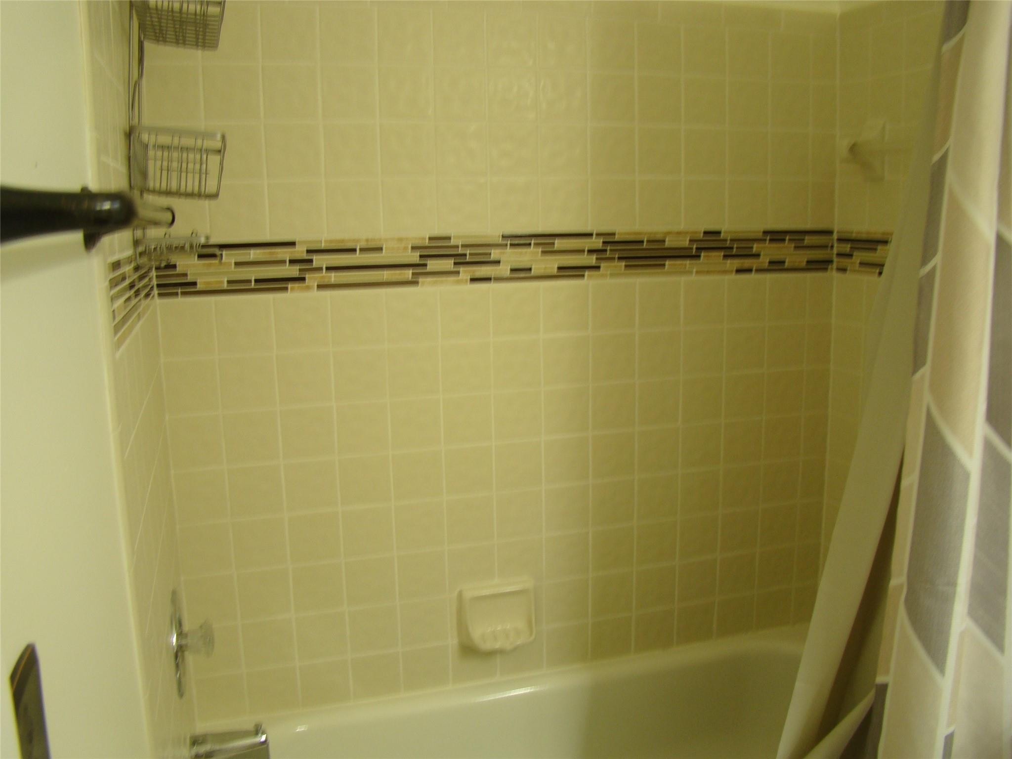 APPLEWOOD VILLAGE 1 - Residential