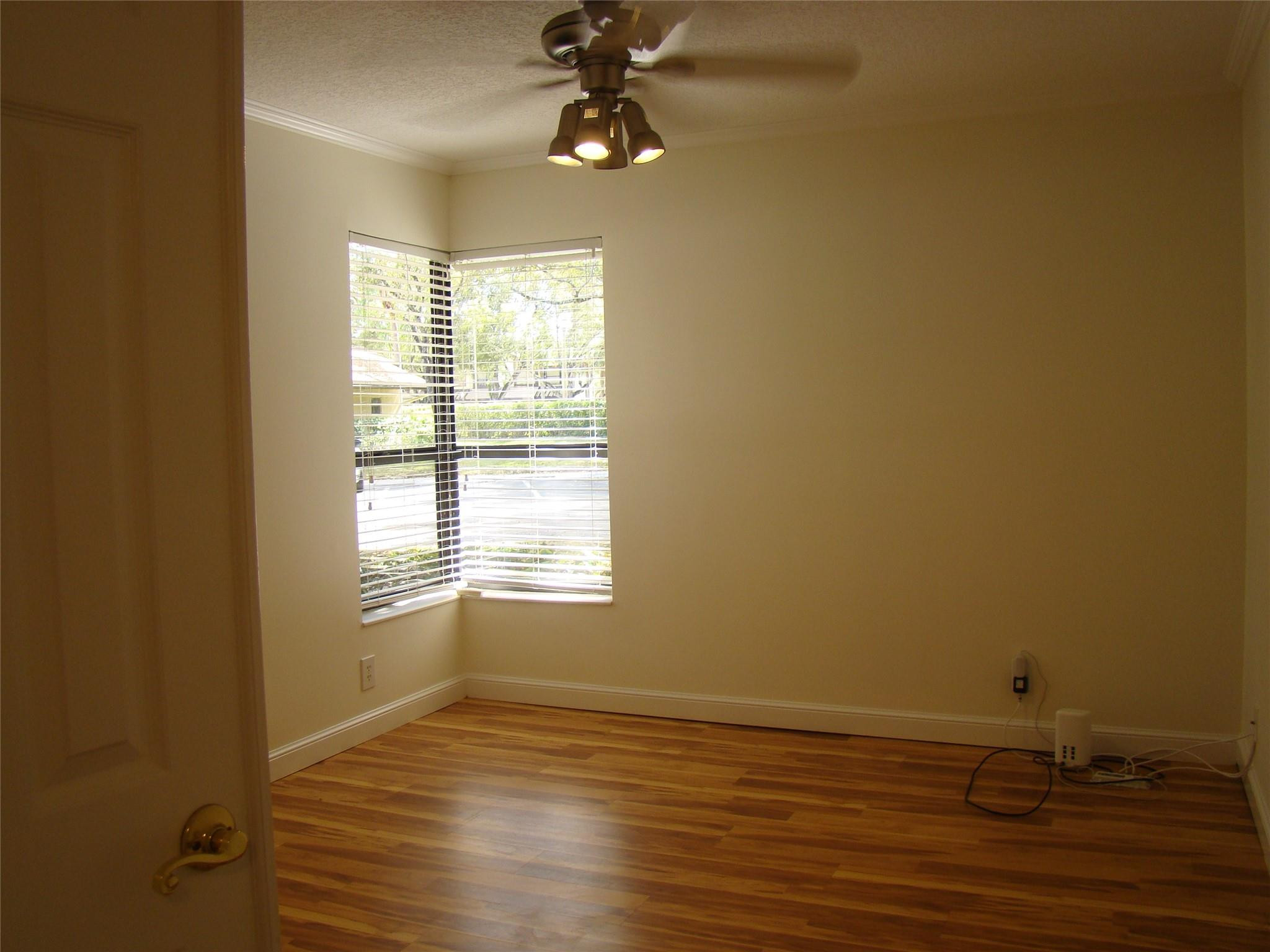 APPLEWOOD VILLAGE 1 - Residential