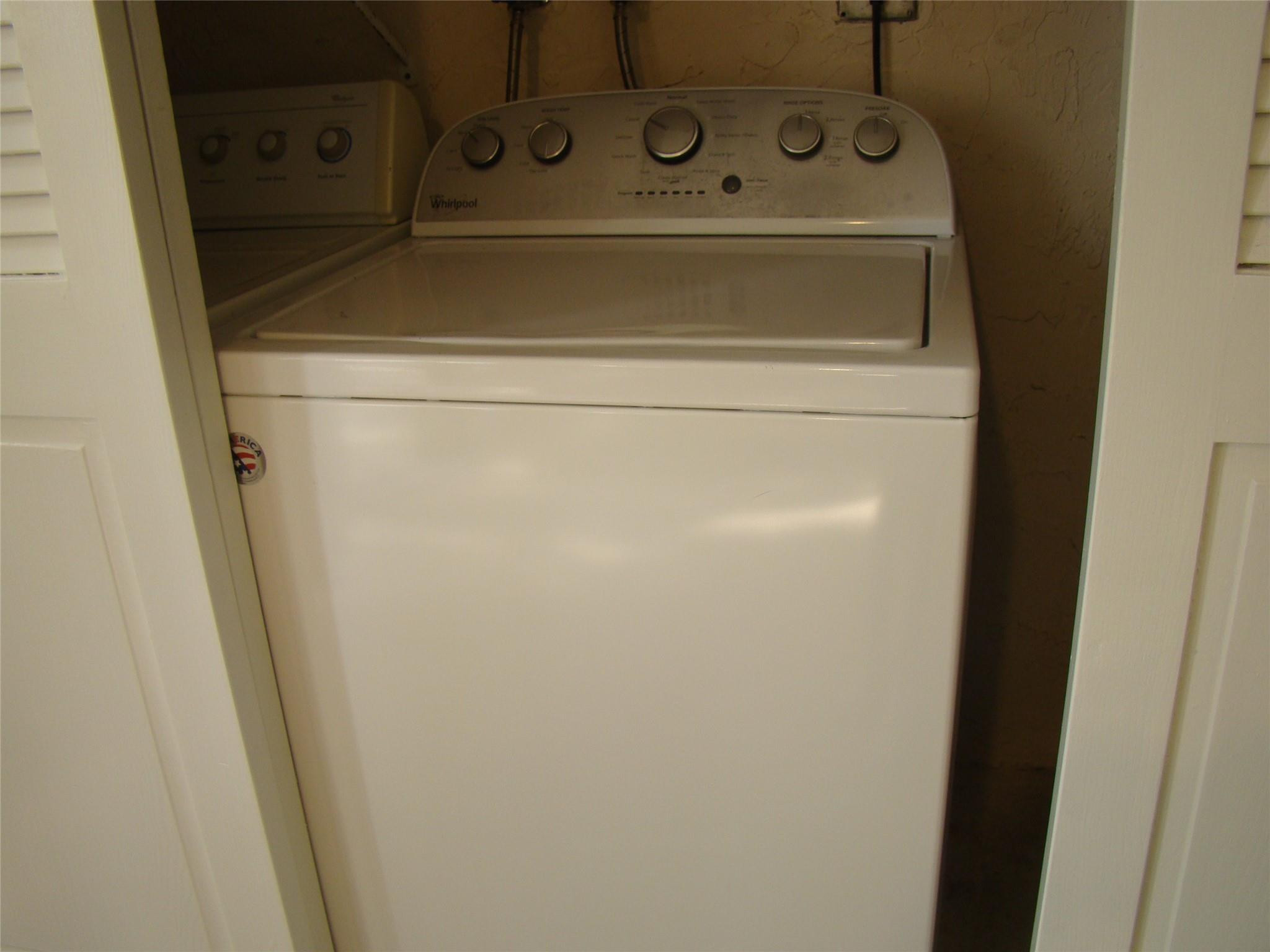 APPLEWOOD VILLAGE 1 - Residential