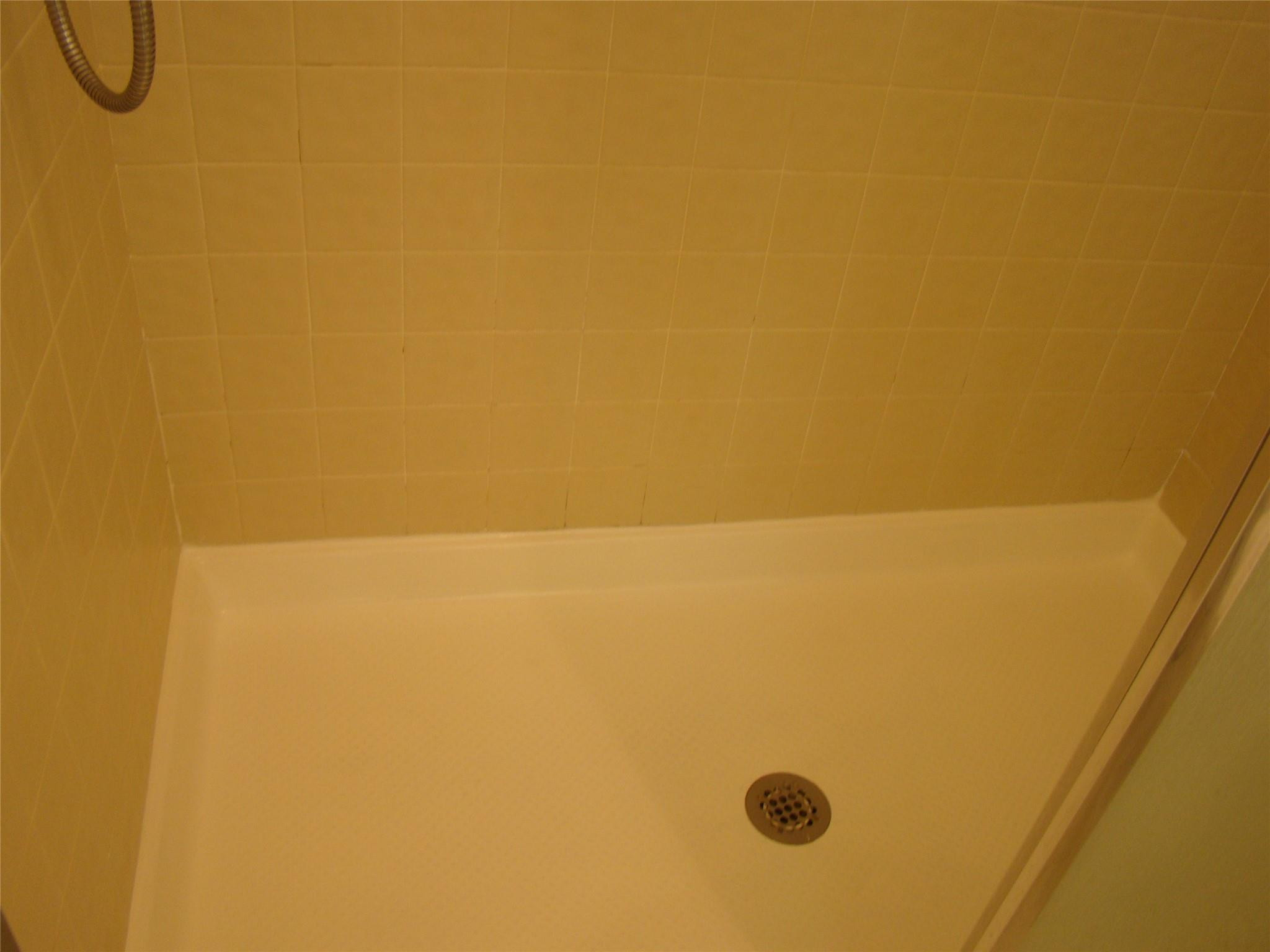 APPLEWOOD VILLAGE 1 - Residential