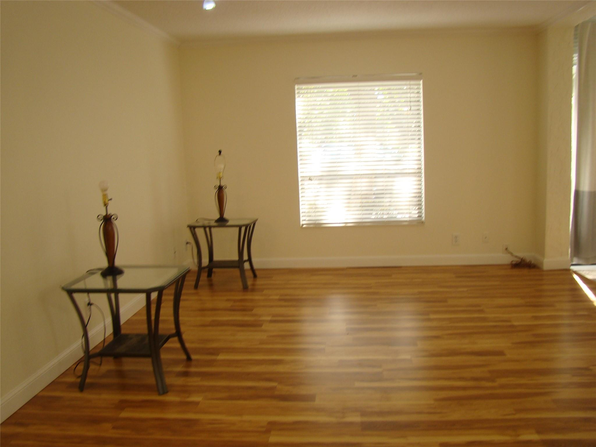 APPLEWOOD VILLAGE 1 - Residential