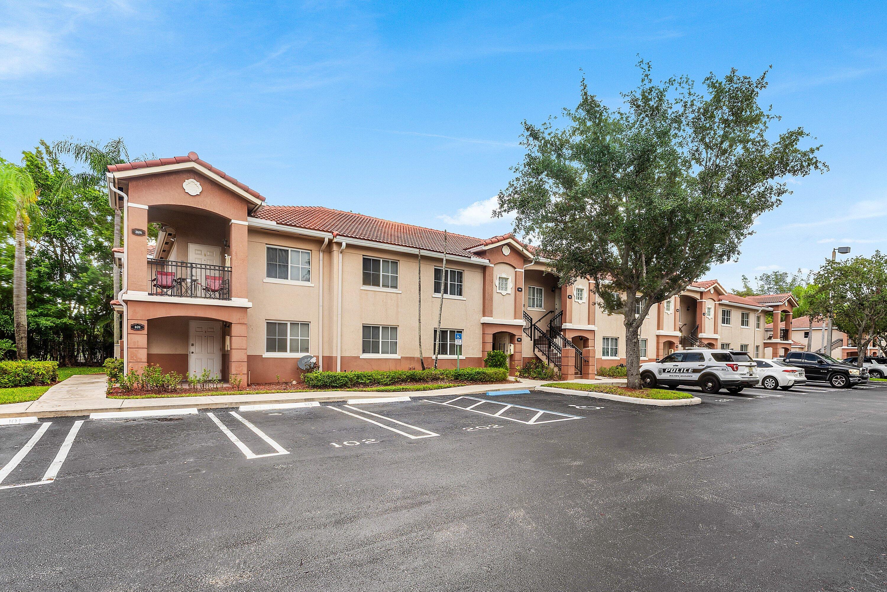 3504 Briar Bay Boulevard 206