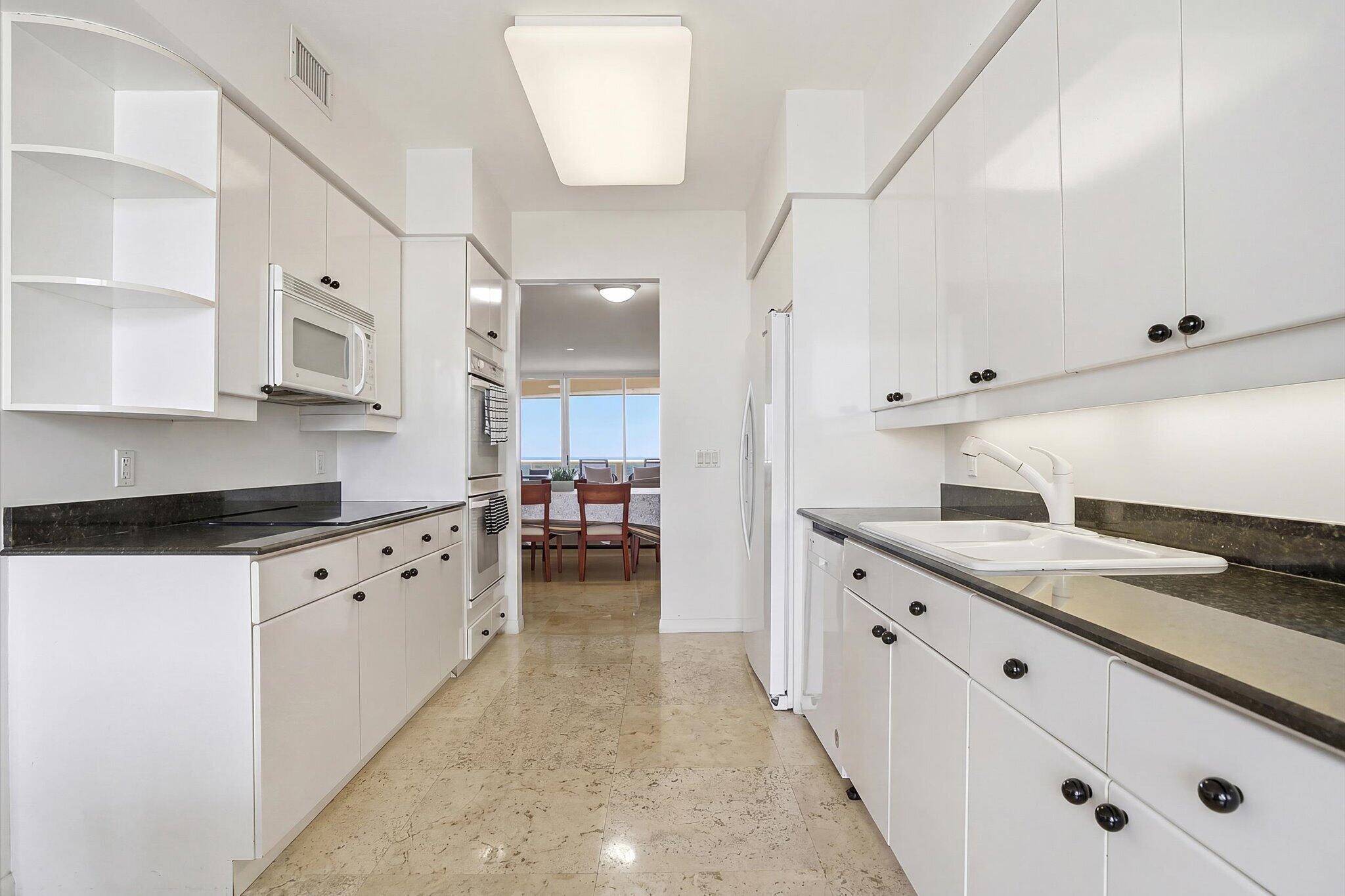 LHERMITAGE I CONDOMINIUM - Residential