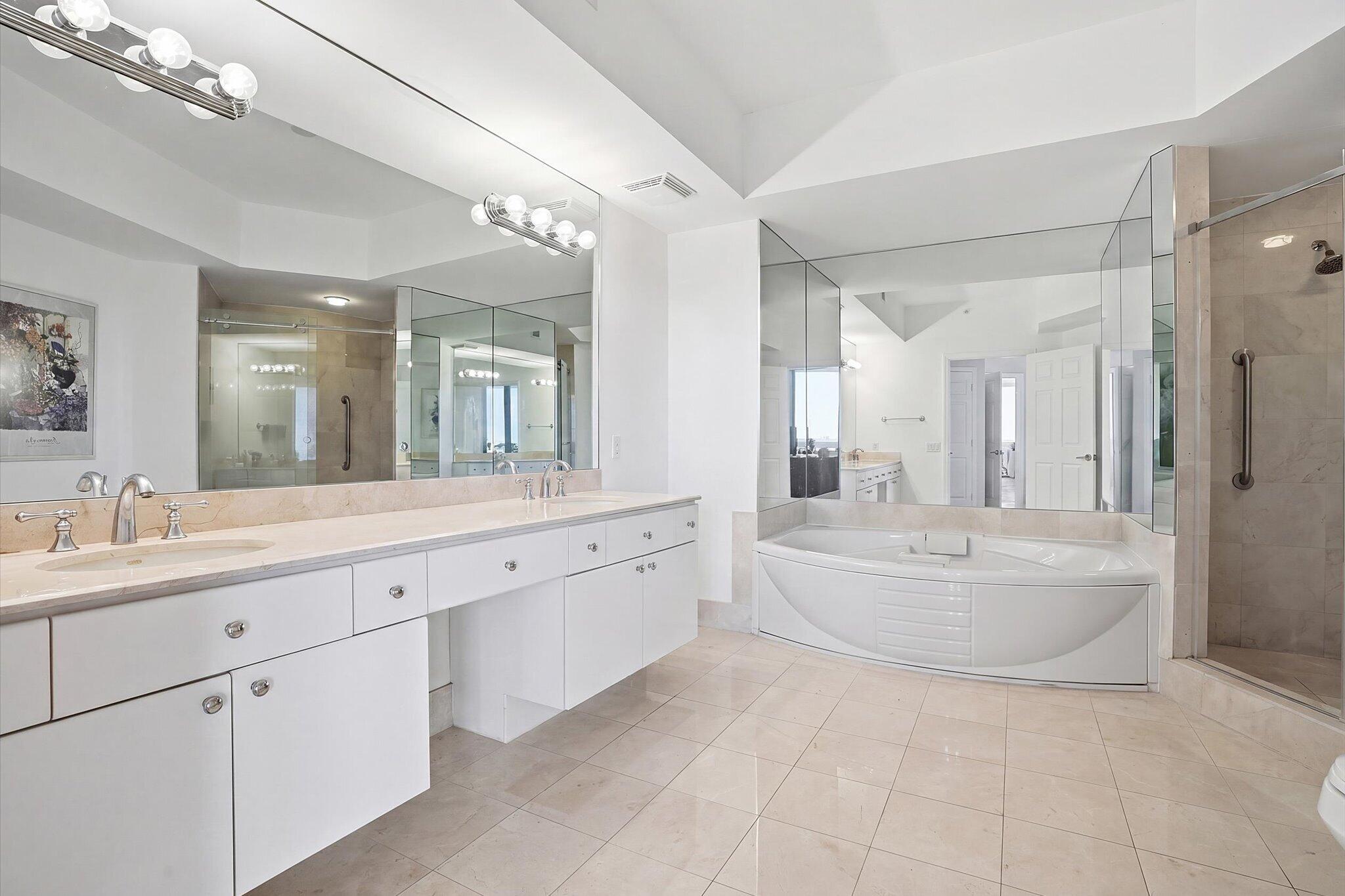 LHERMITAGE I CONDOMINIUM - Residential