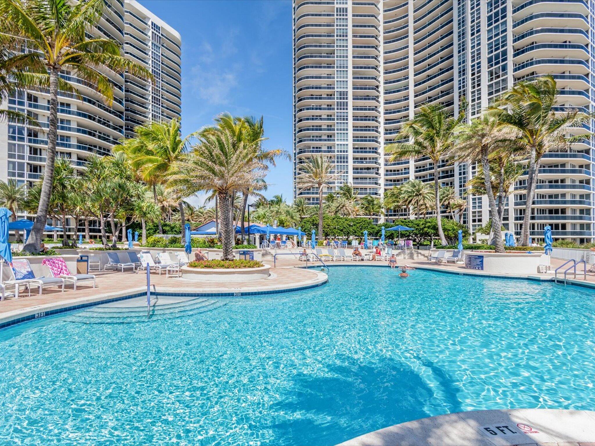 LHERMITAGE I CONDOMINIUM - Residential