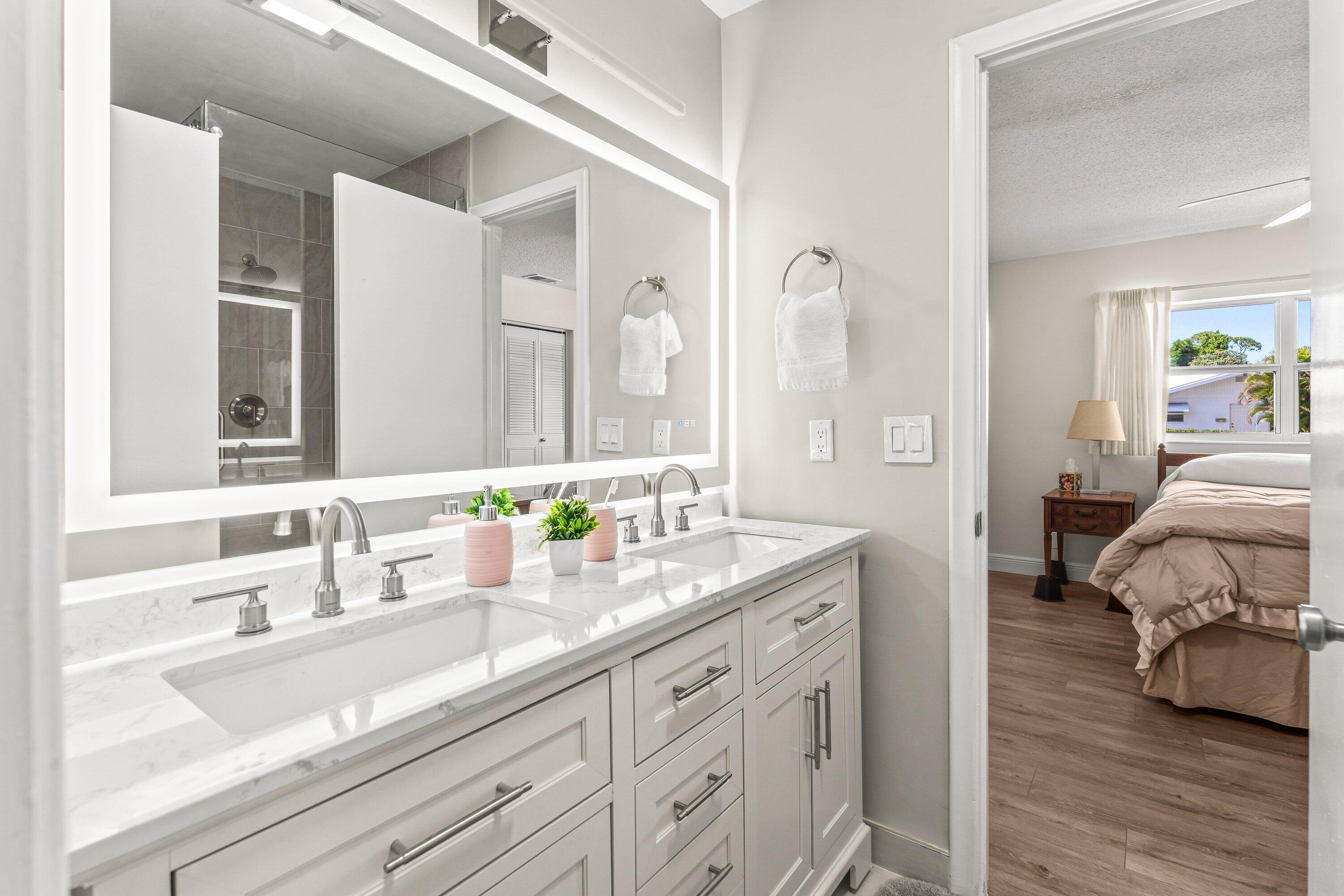 PALM BEACH CABANA COLONY EAST - Residential