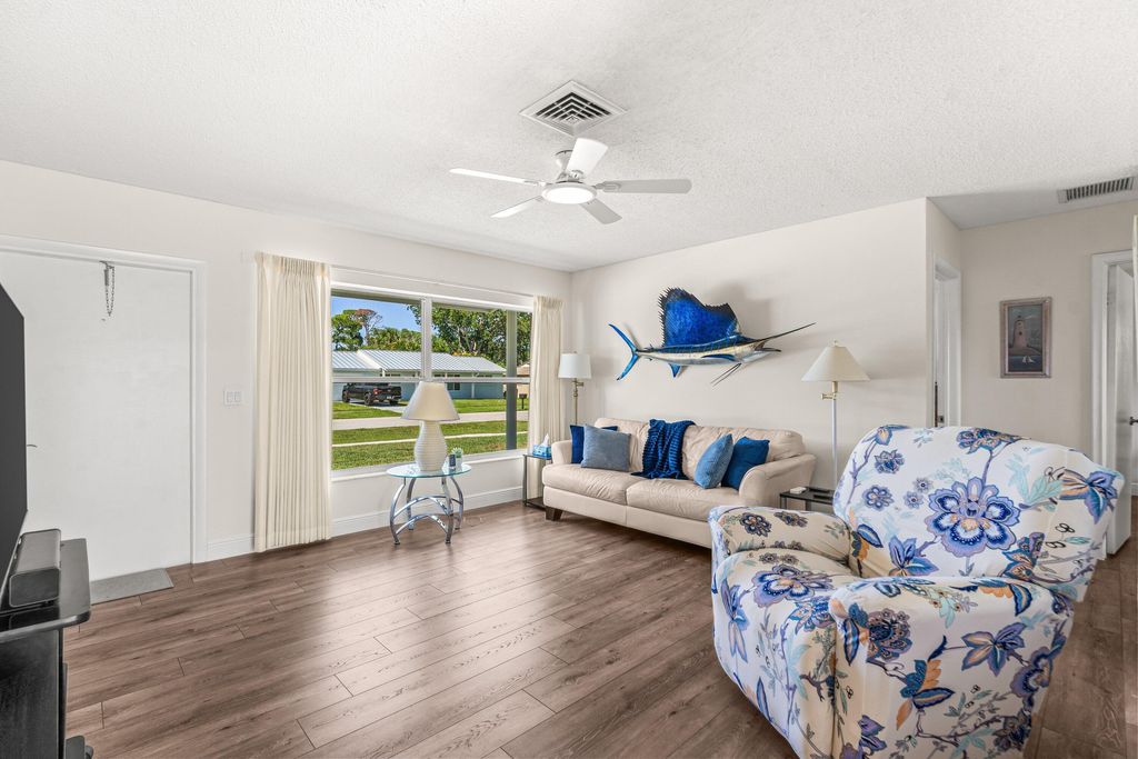 Photo of 3364 Grove Road, Palm Beach Gardens, FL 33410 (MLS # B26031615)