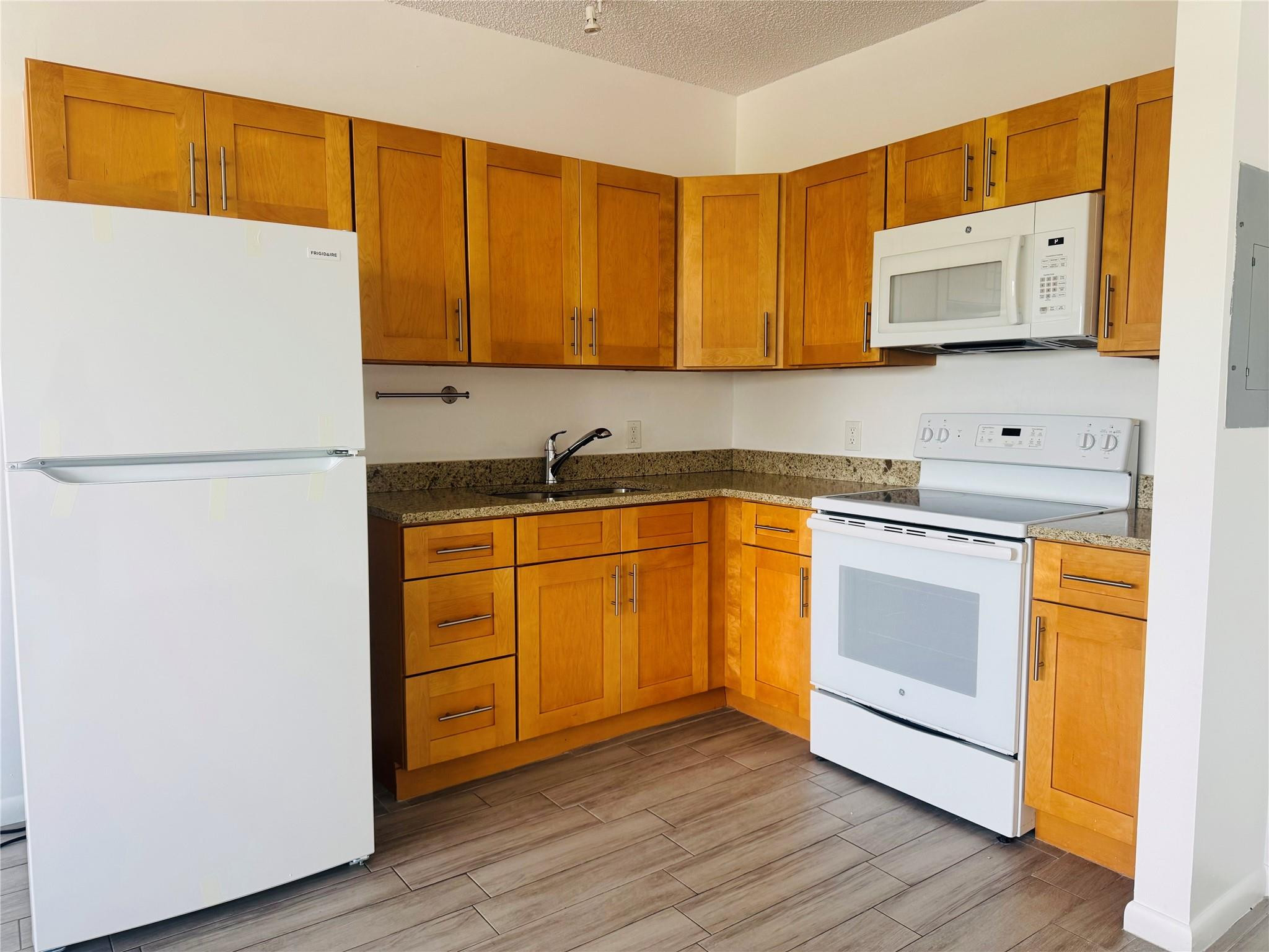 Silver Shores Sec Of Laud - Residential Lease