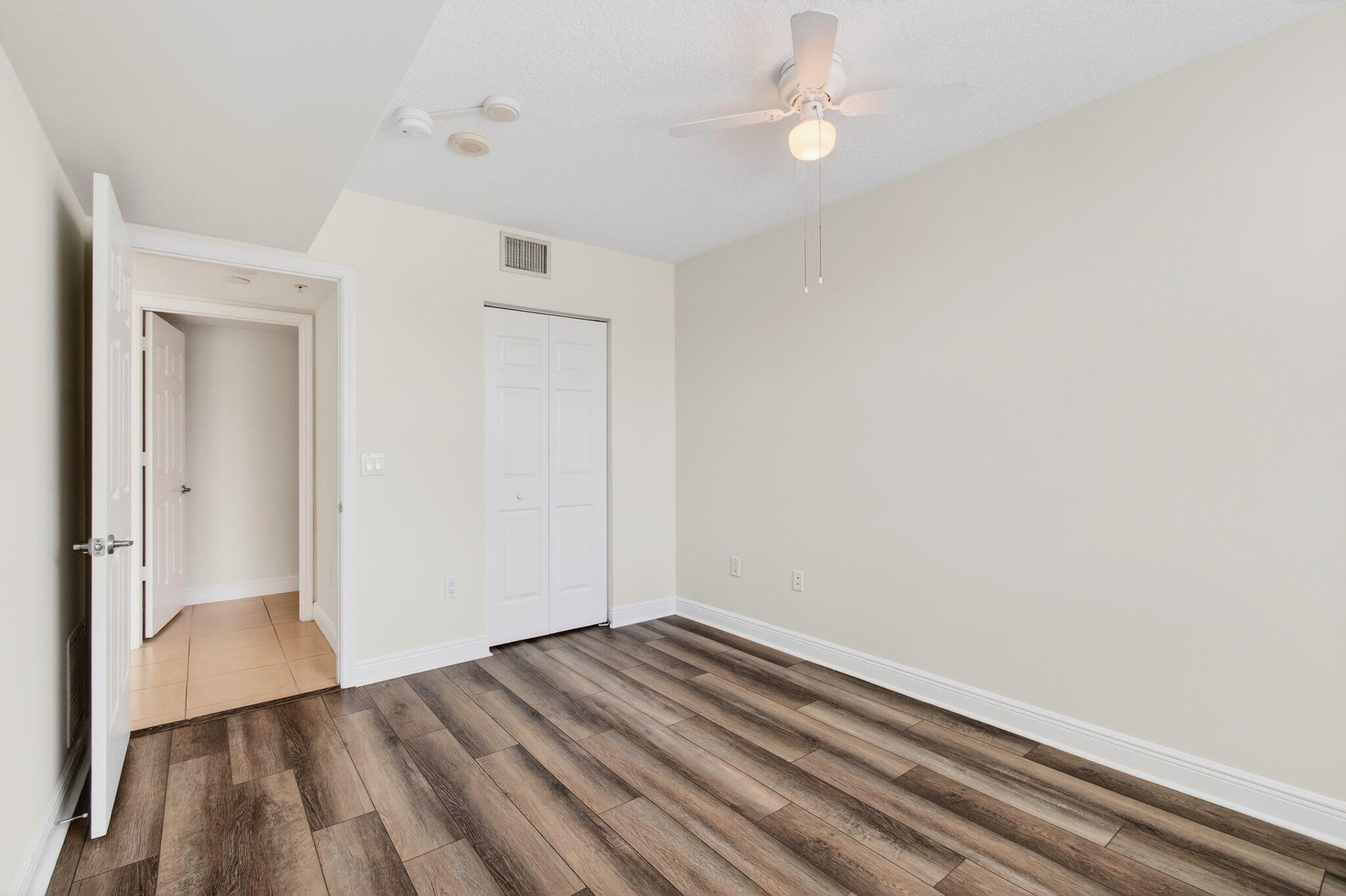 610 CLEMATIS CONDO - Residential