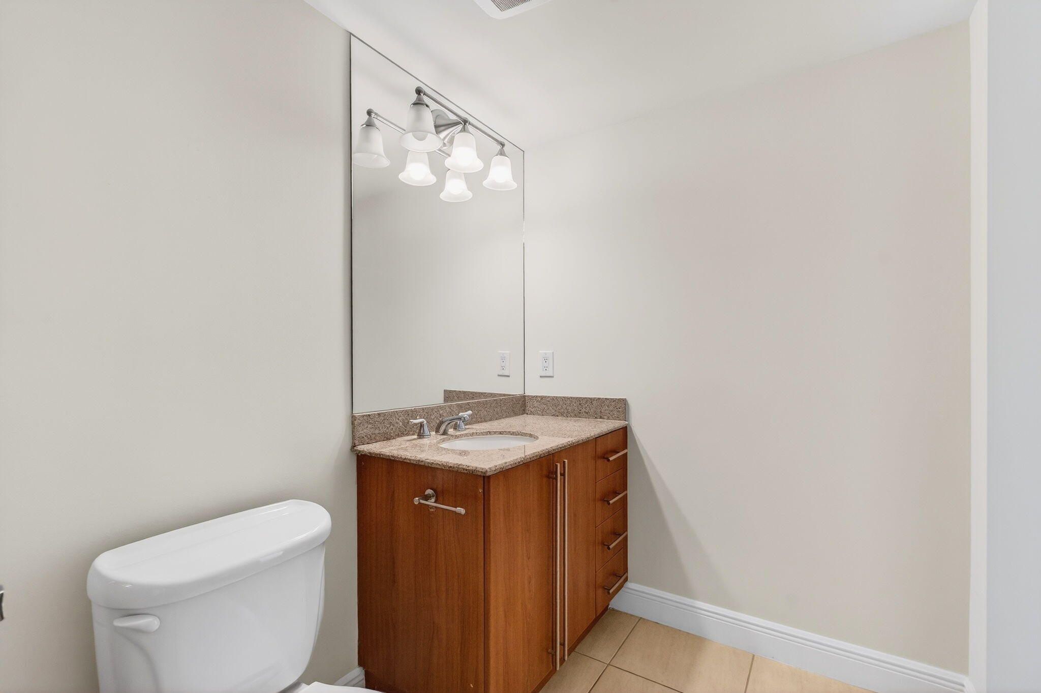 610 CLEMATIS CONDO - Residential