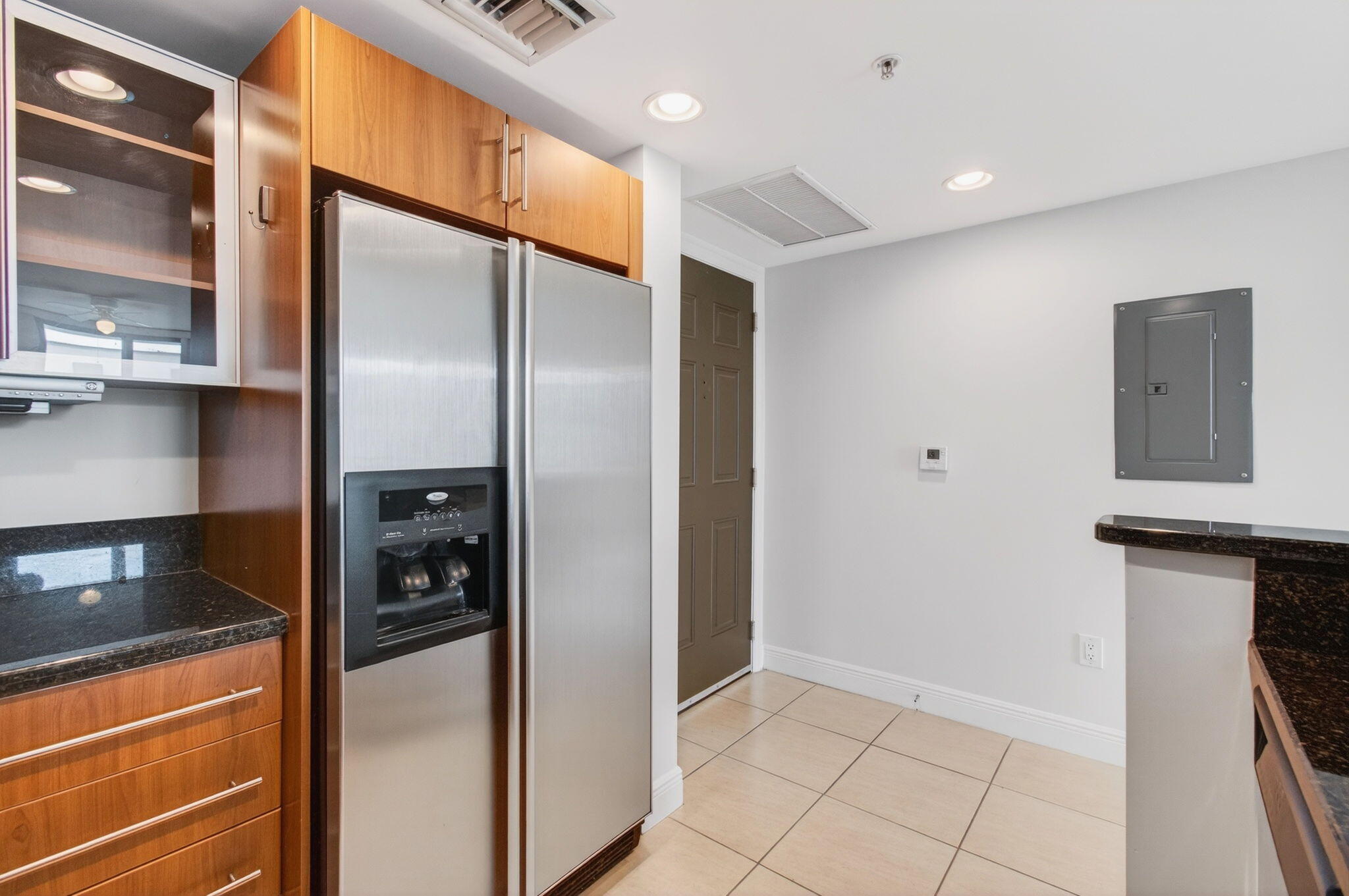 610 CLEMATIS CONDO - Residential