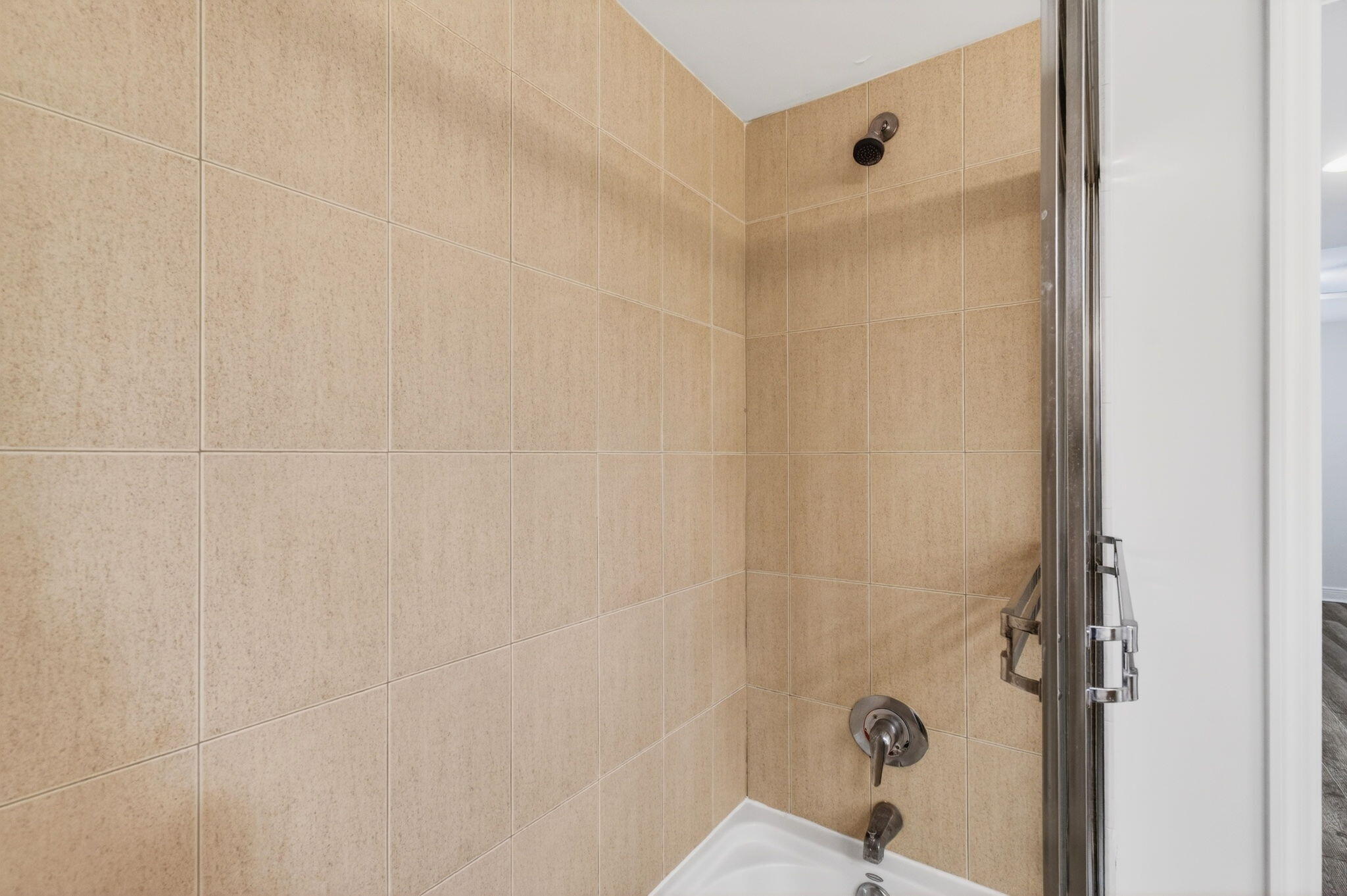 610 CLEMATIS CONDO - Residential