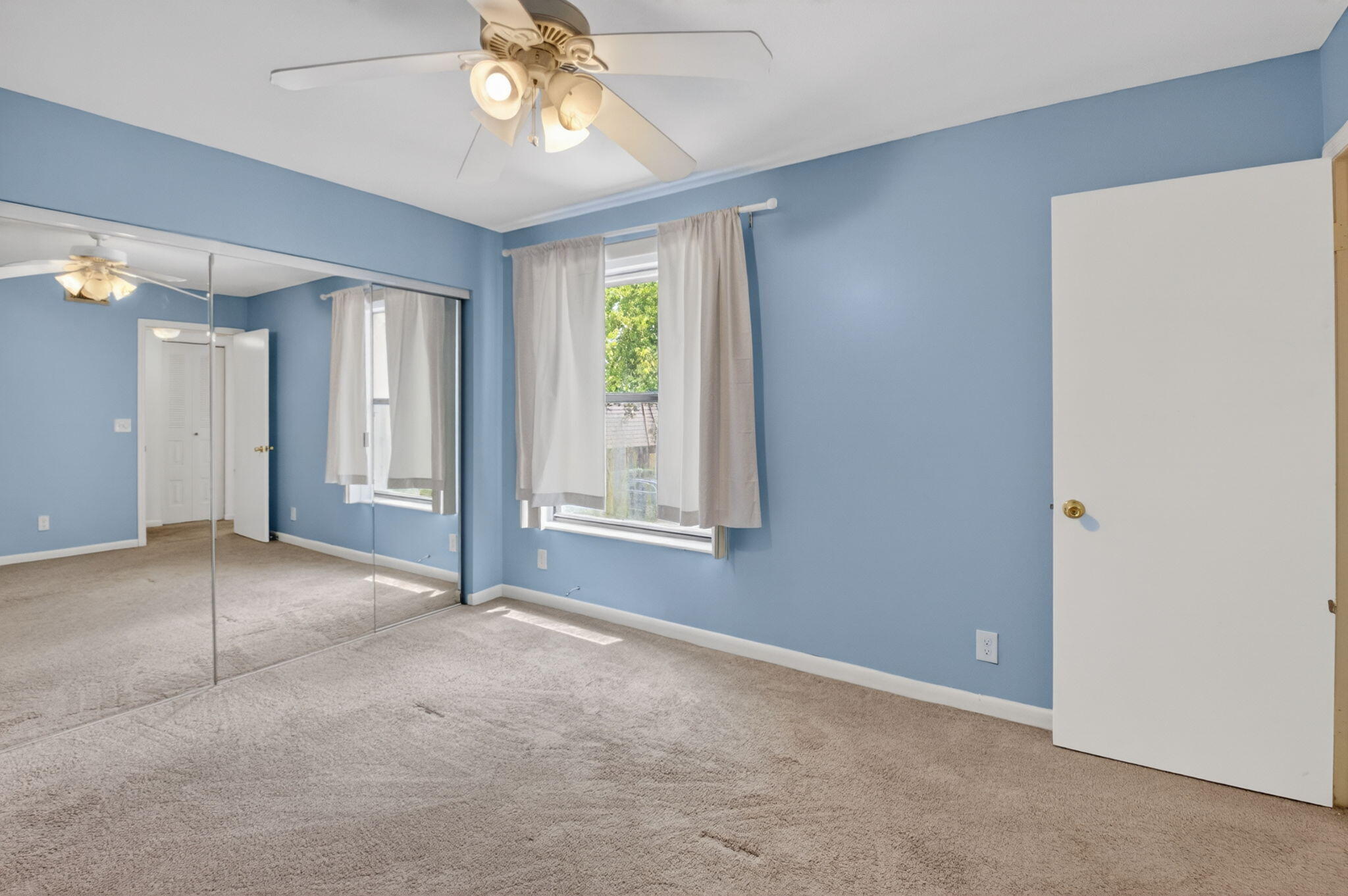 COURTYARDS AT BOCA - Residential