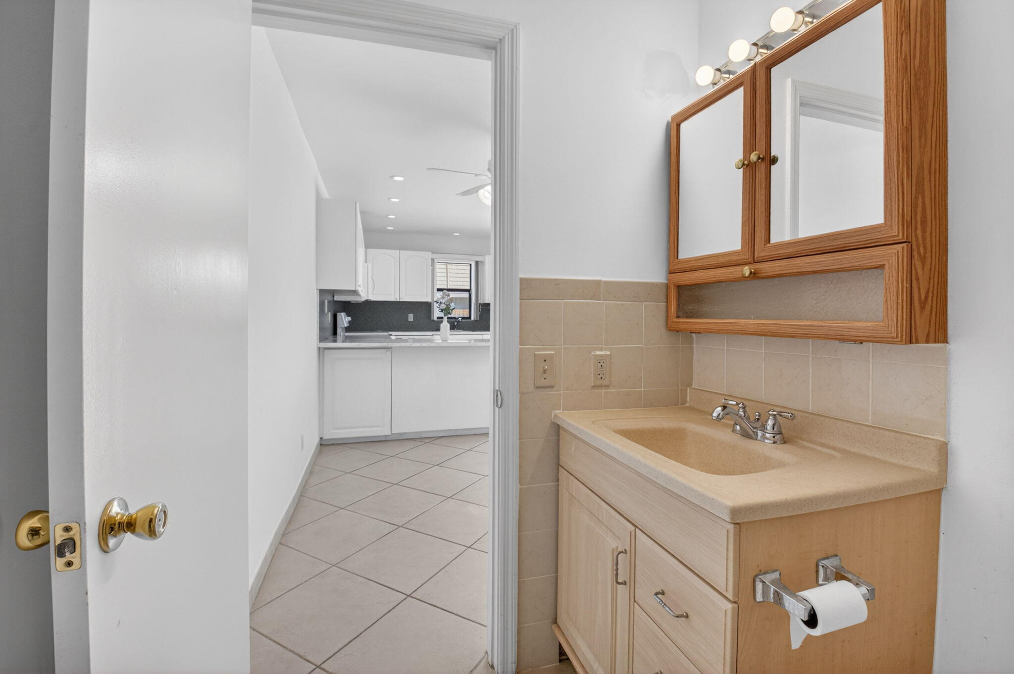 COURTYARDS AT BOCA - Residential