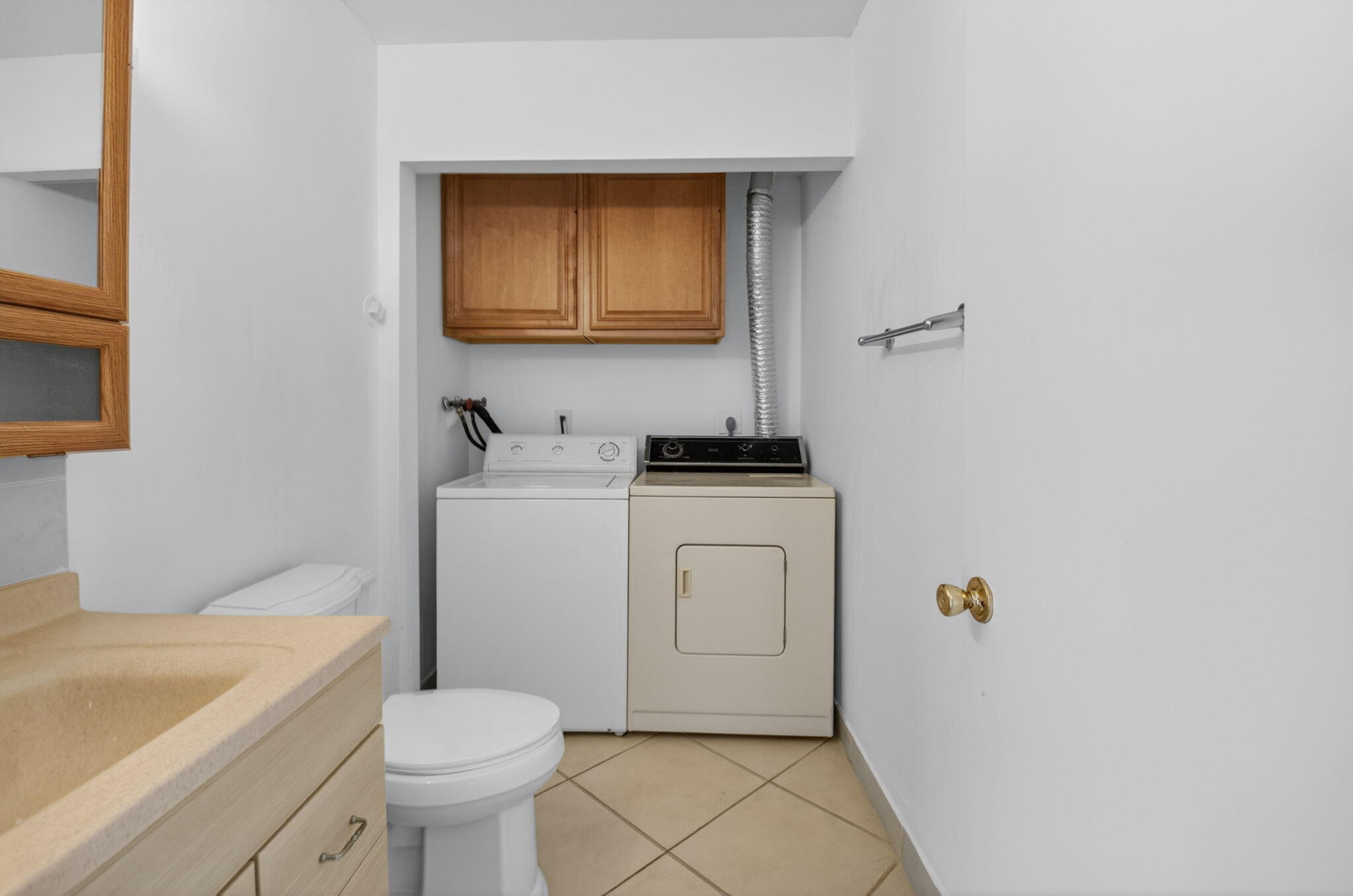 COURTYARDS AT BOCA - Residential