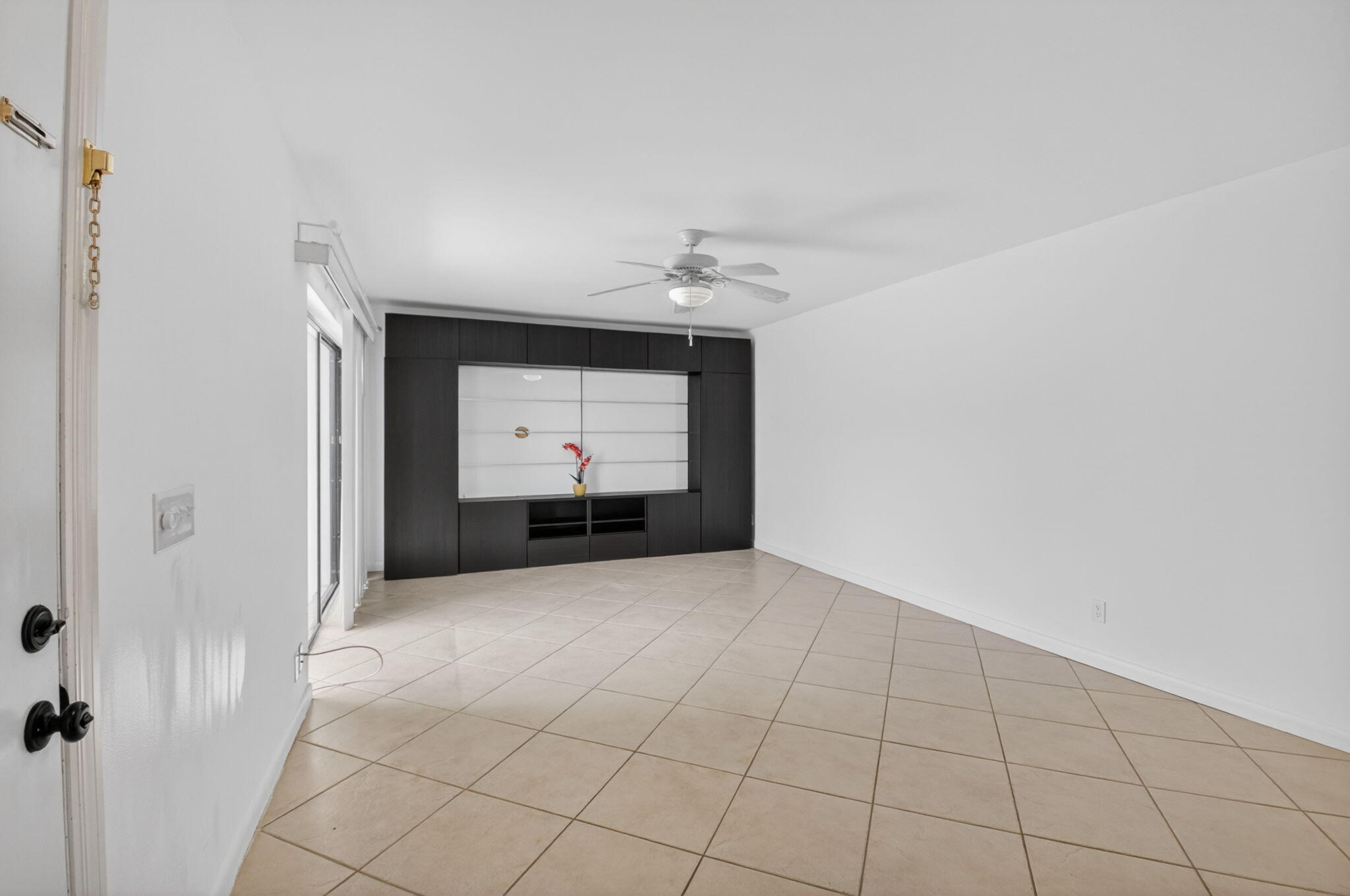 COURTYARDS AT BOCA - Residential