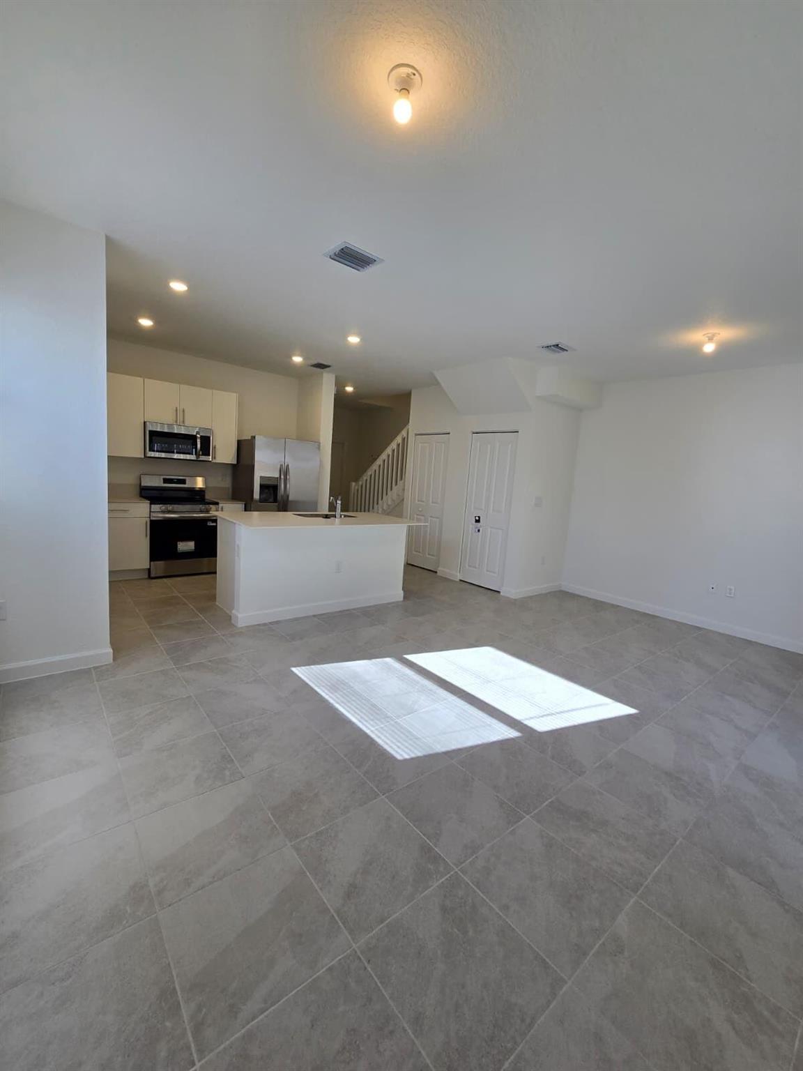 ST GERMAIN ASSEMBLAGE - Residential Lease