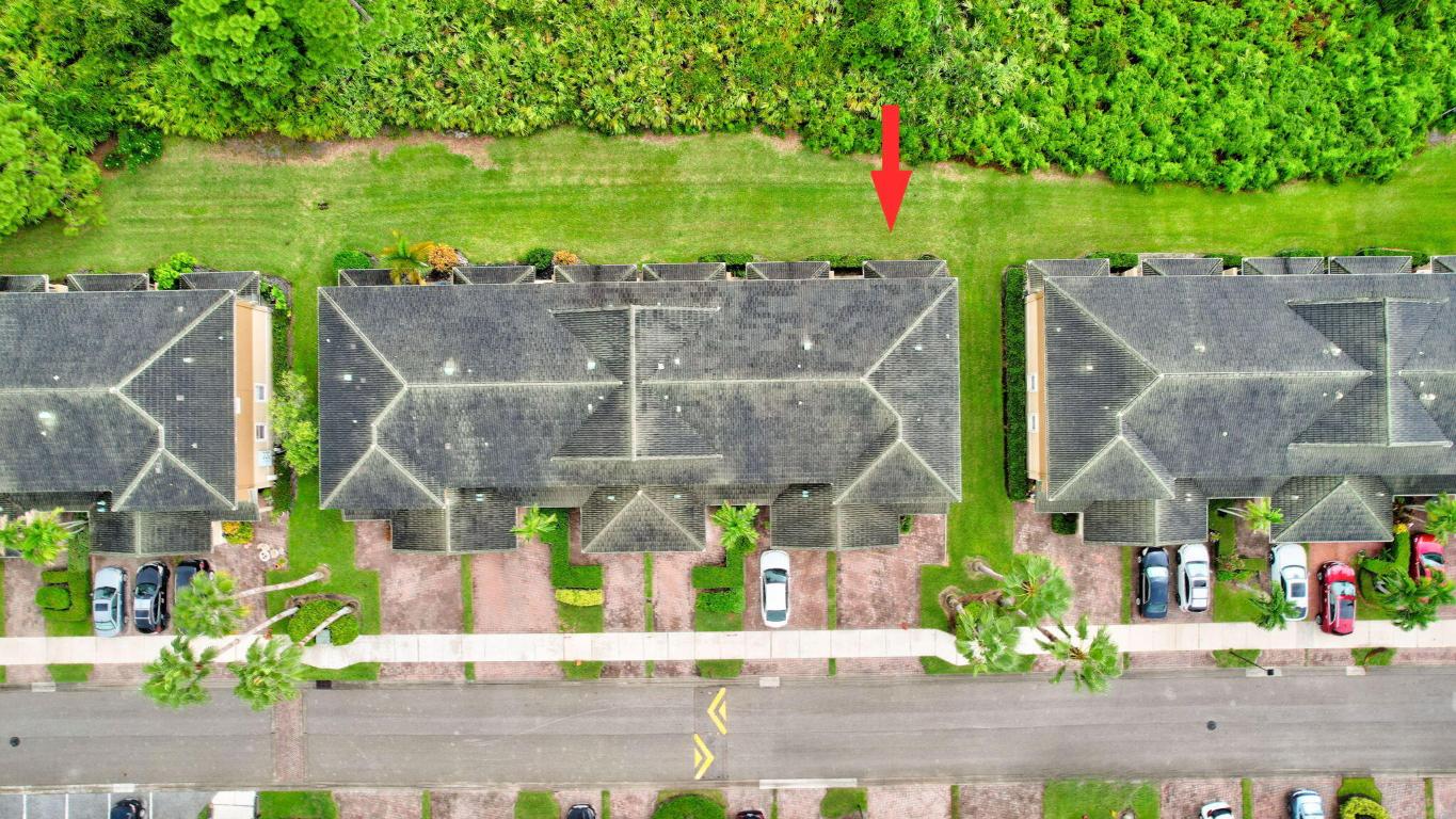 2988 SE Lexington Lakes Drive