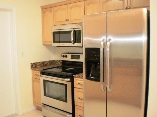 Mainlands Of Tamarac Lake - Residential