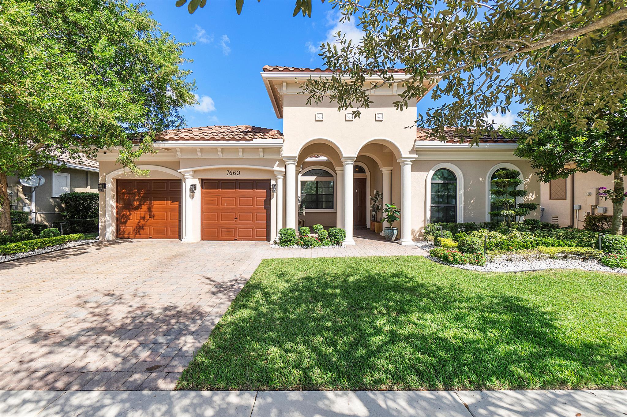 PARKLAND GOLF & COUNTRY CLUB - Residential