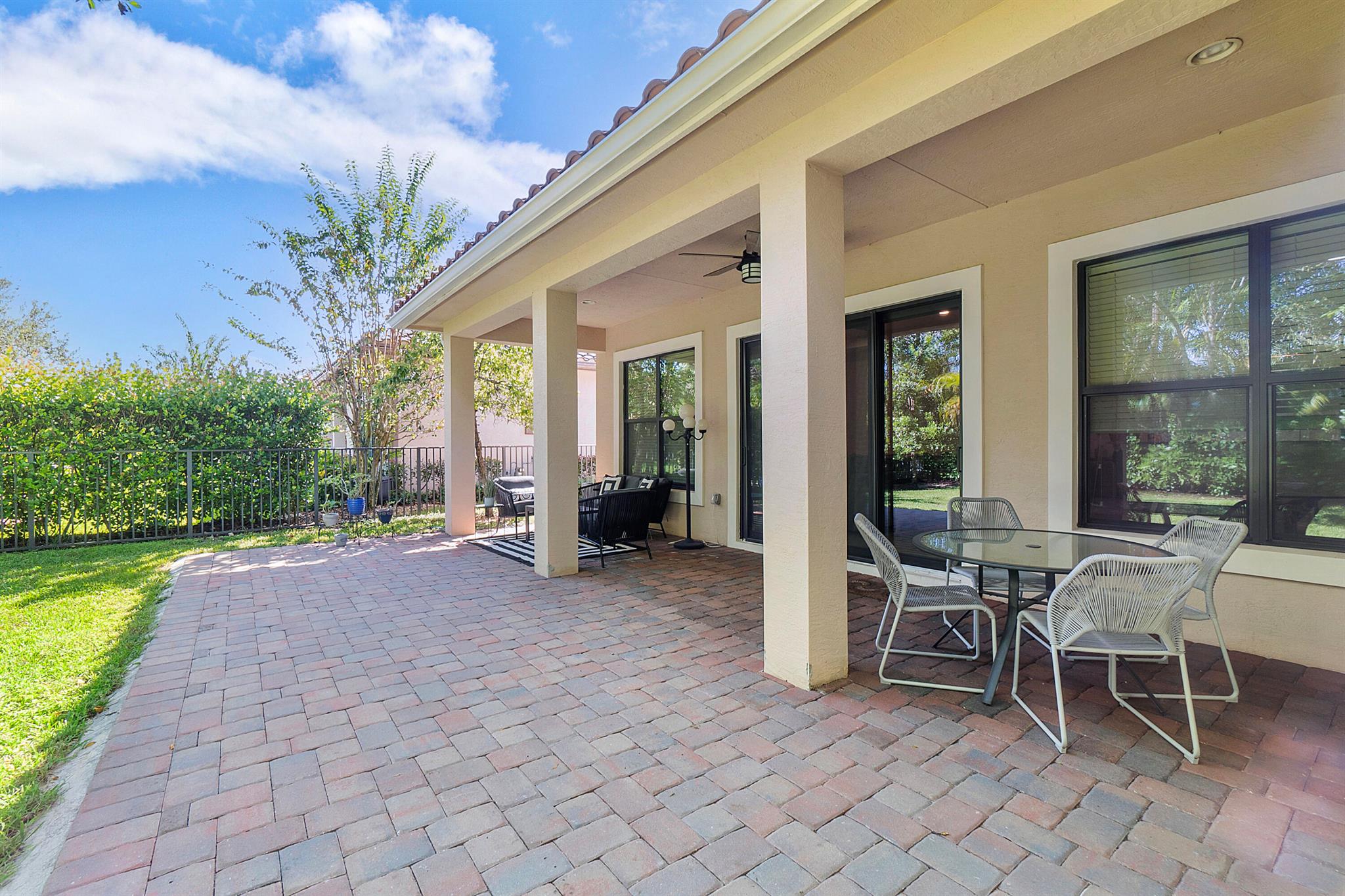 PARKLAND GOLF & COUNTRY CLUB - Residential