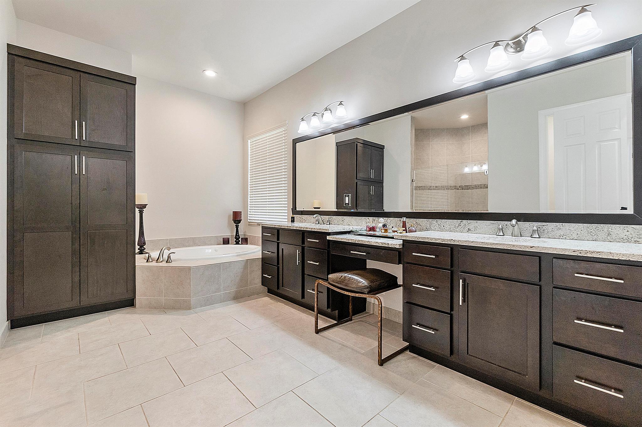 PARKLAND GOLF & COUNTRY CLUB - Residential