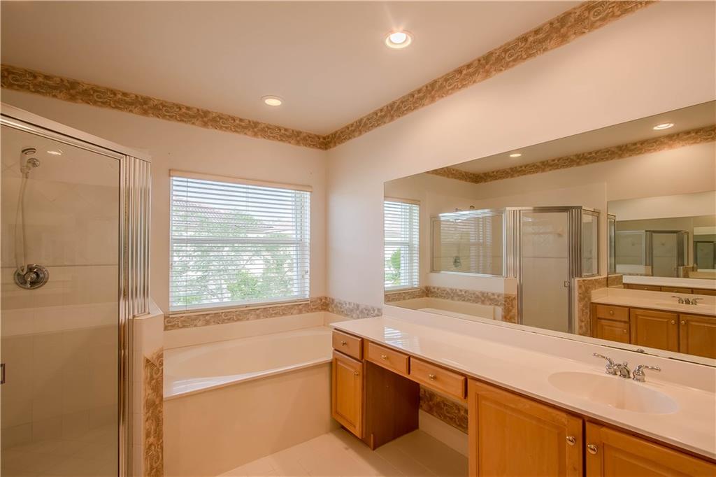 Vizcaya-Lakeview West - Residential