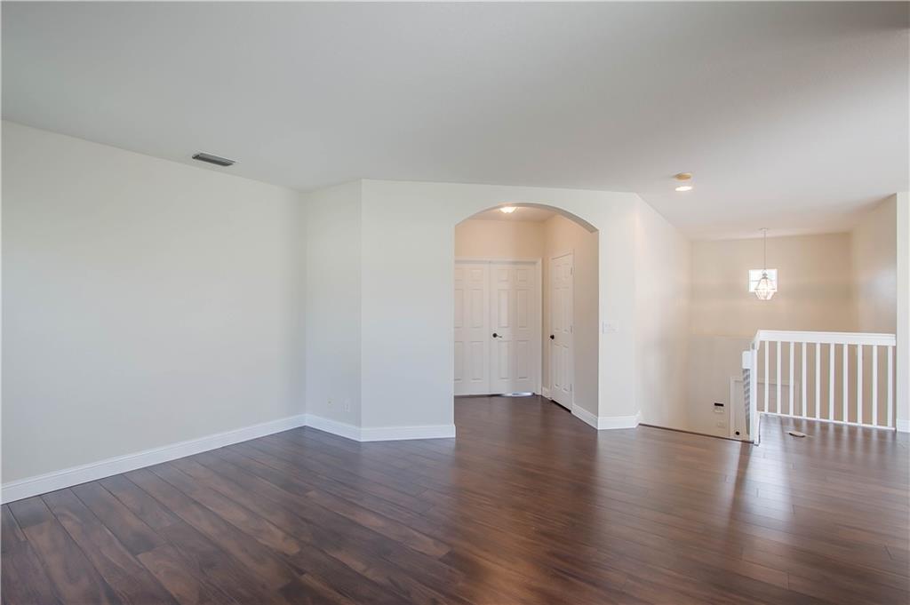 Vizcaya-Lakeview West - Residential