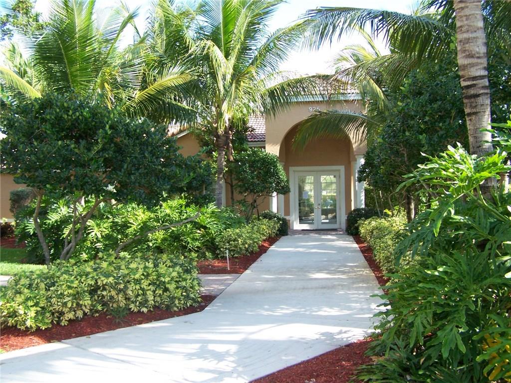 Vizcaya-Lakeview West - Residential
