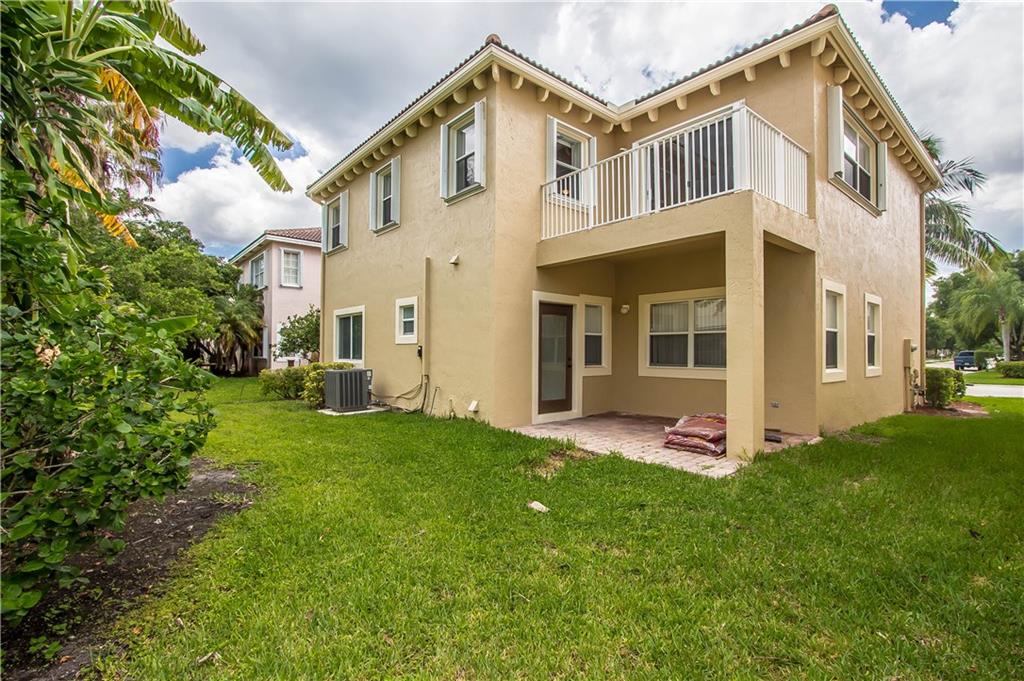 Vizcaya-Lakeview West - Residential