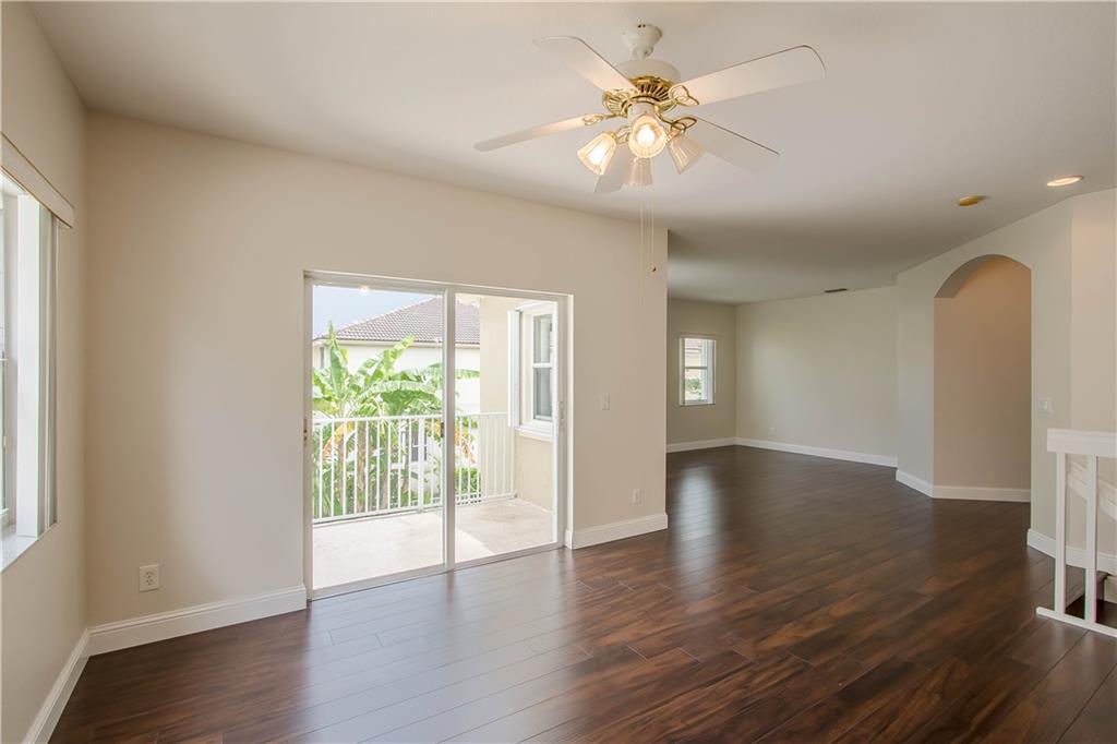 Vizcaya-Lakeview West - Residential