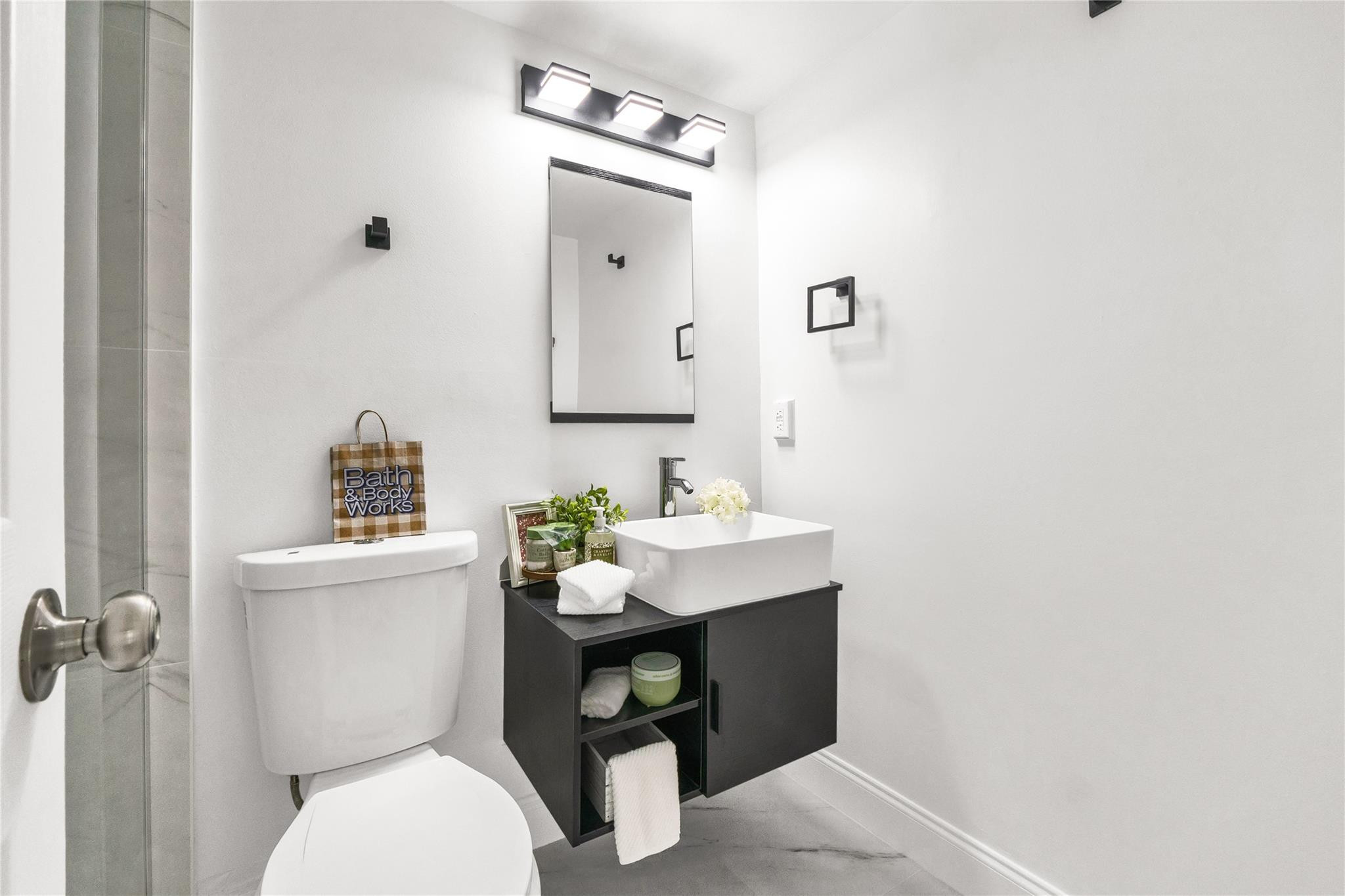 TILFORD L CONDO - Residential