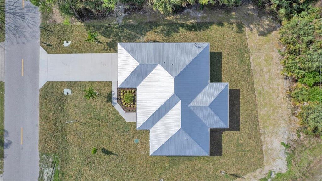 Photo of 3393 NW 38th Avenue, Okeechobee, FL 34972 (MLS # B26010570)