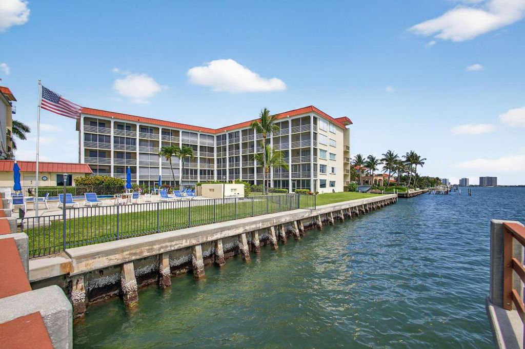Photo of 105 Paradise Harbour Boulevard #506, North Palm Beach, FL 33408 (MLS # R11155483)